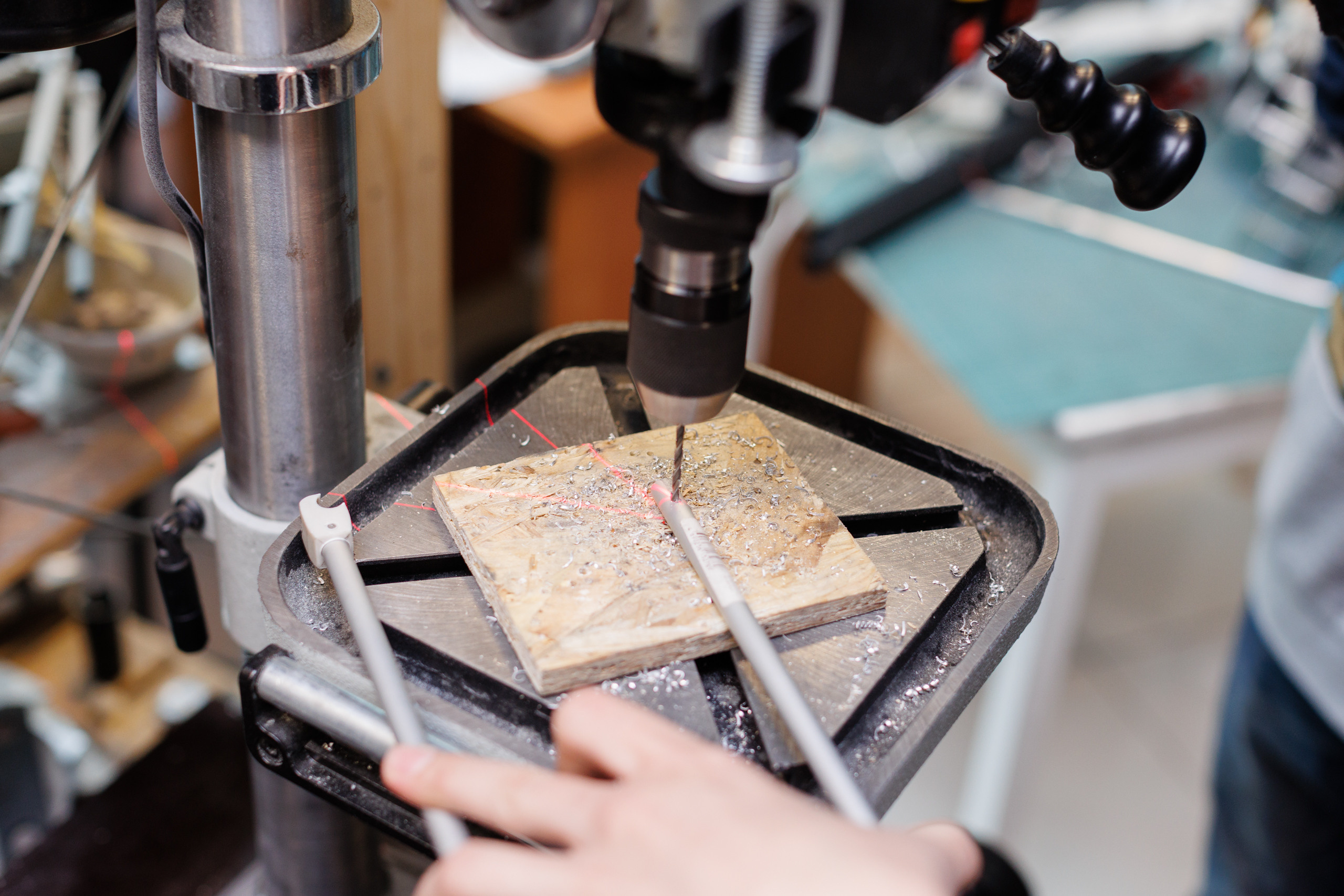 Съемка производства роботизированного комплекса для мониторинга и технического обслуживания CableWalker. Контент для бизнеса в Екатеринбурге Полдень Медиа