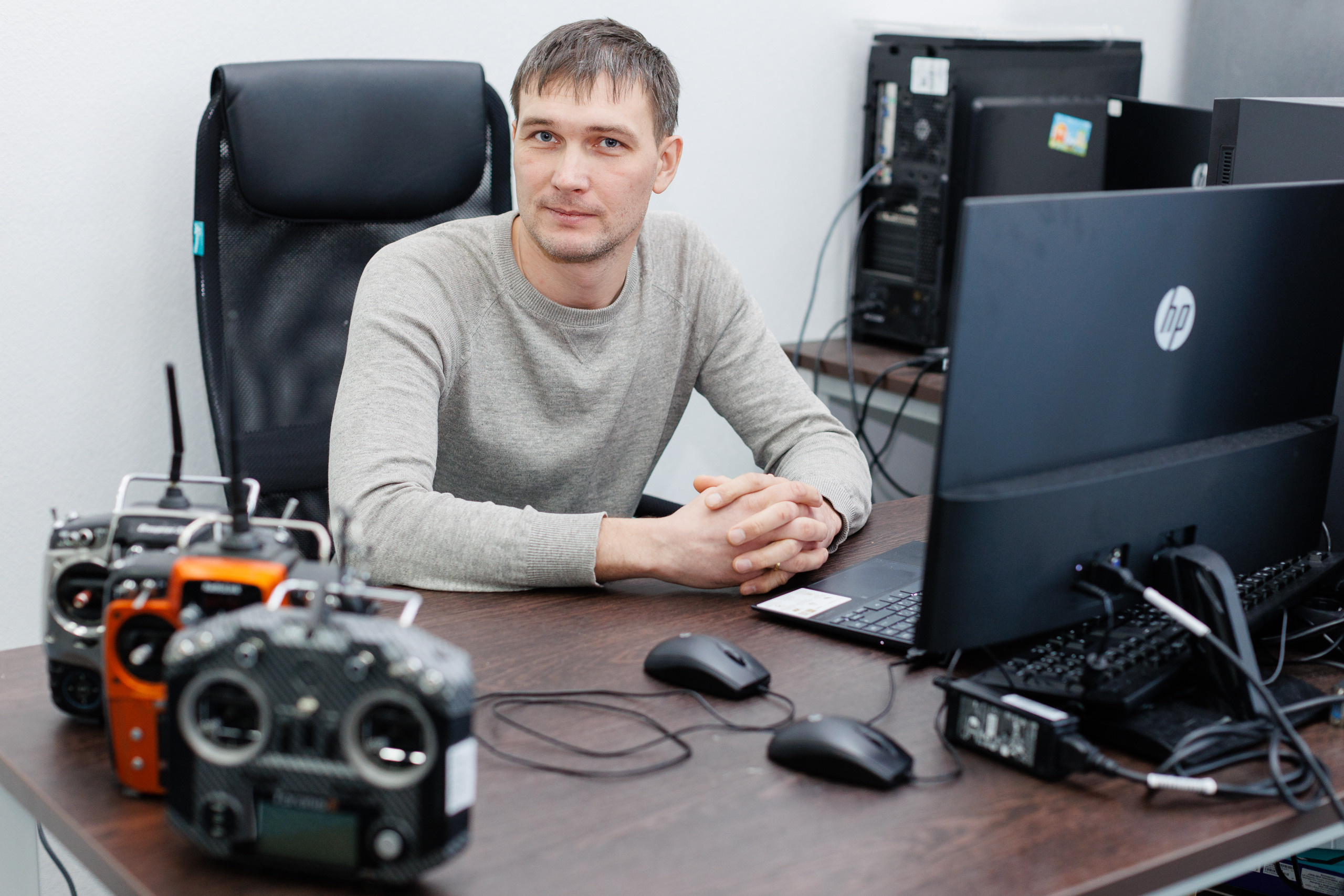 Съемка производства роботизированного комплекса для мониторинга и технического обслуживания CableWalker. Контент для бизнеса в Екатеринбурге Полдень Медиа