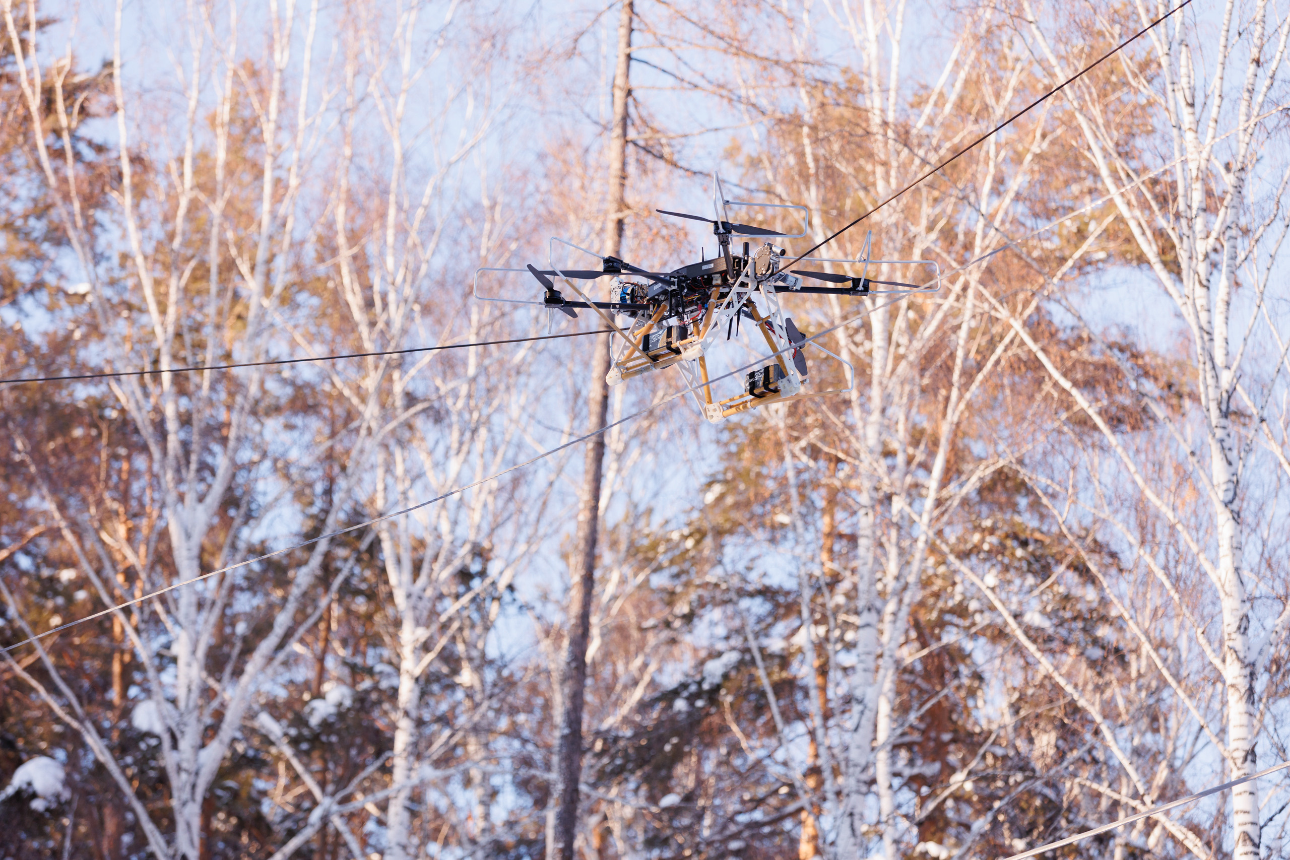 Съемка производства роботизированного комплекса для мониторинга и технического обслуживания CableWalker. Контент для бизнеса в Екатеринбурге Полдень Медиа