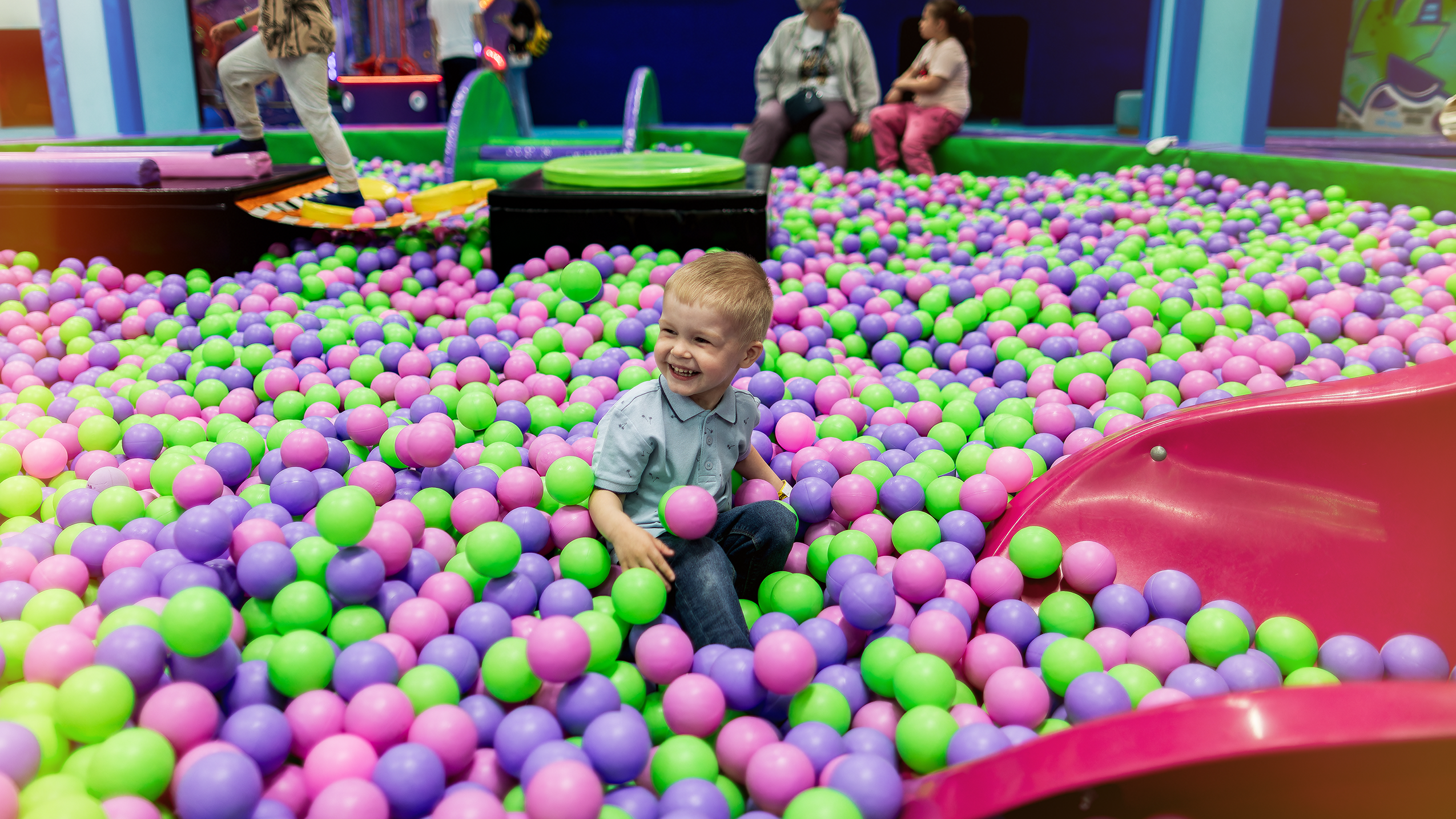 Праздник в TeikaBoom. Make photo — Live to photo