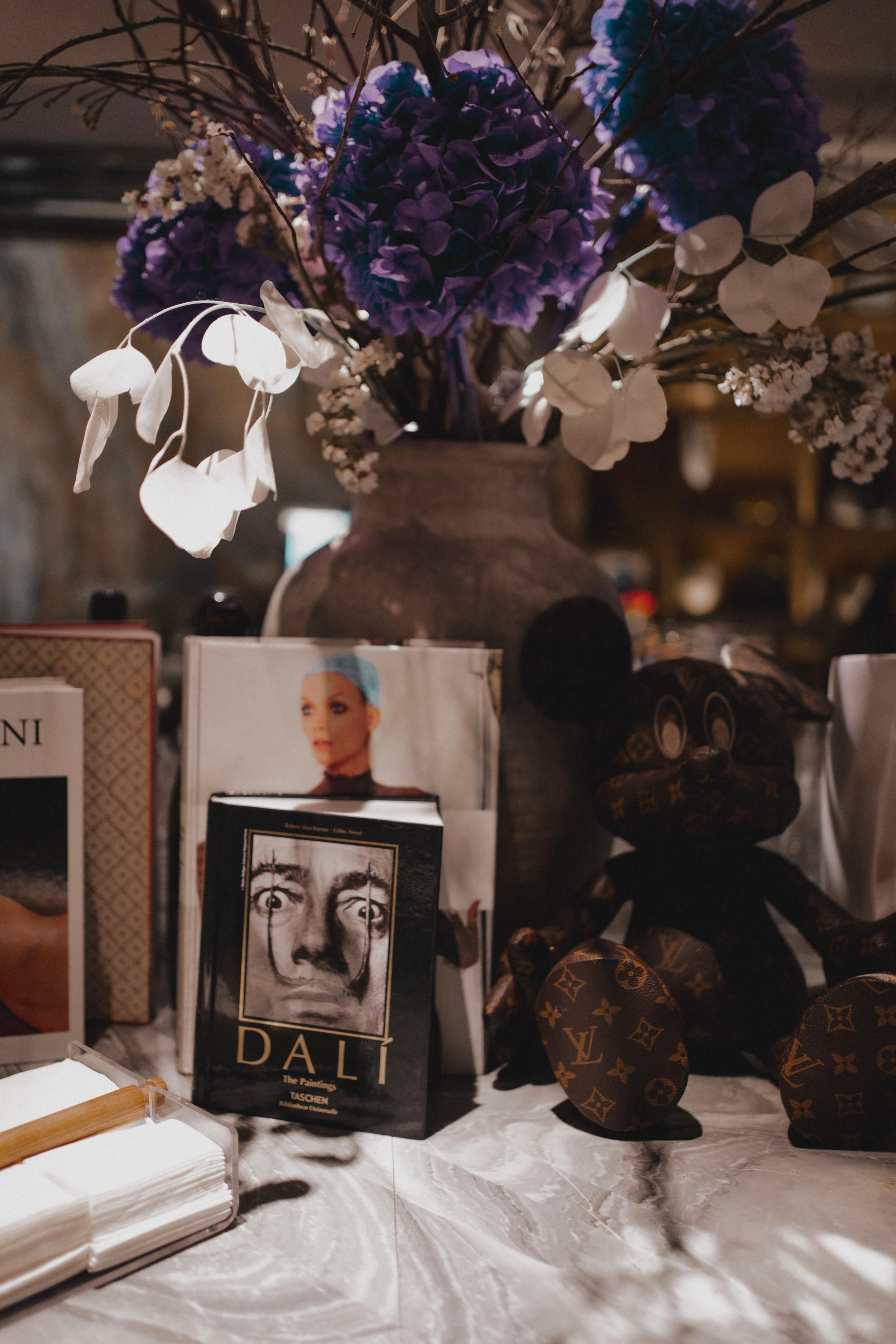 Хорошая девочка. ...........