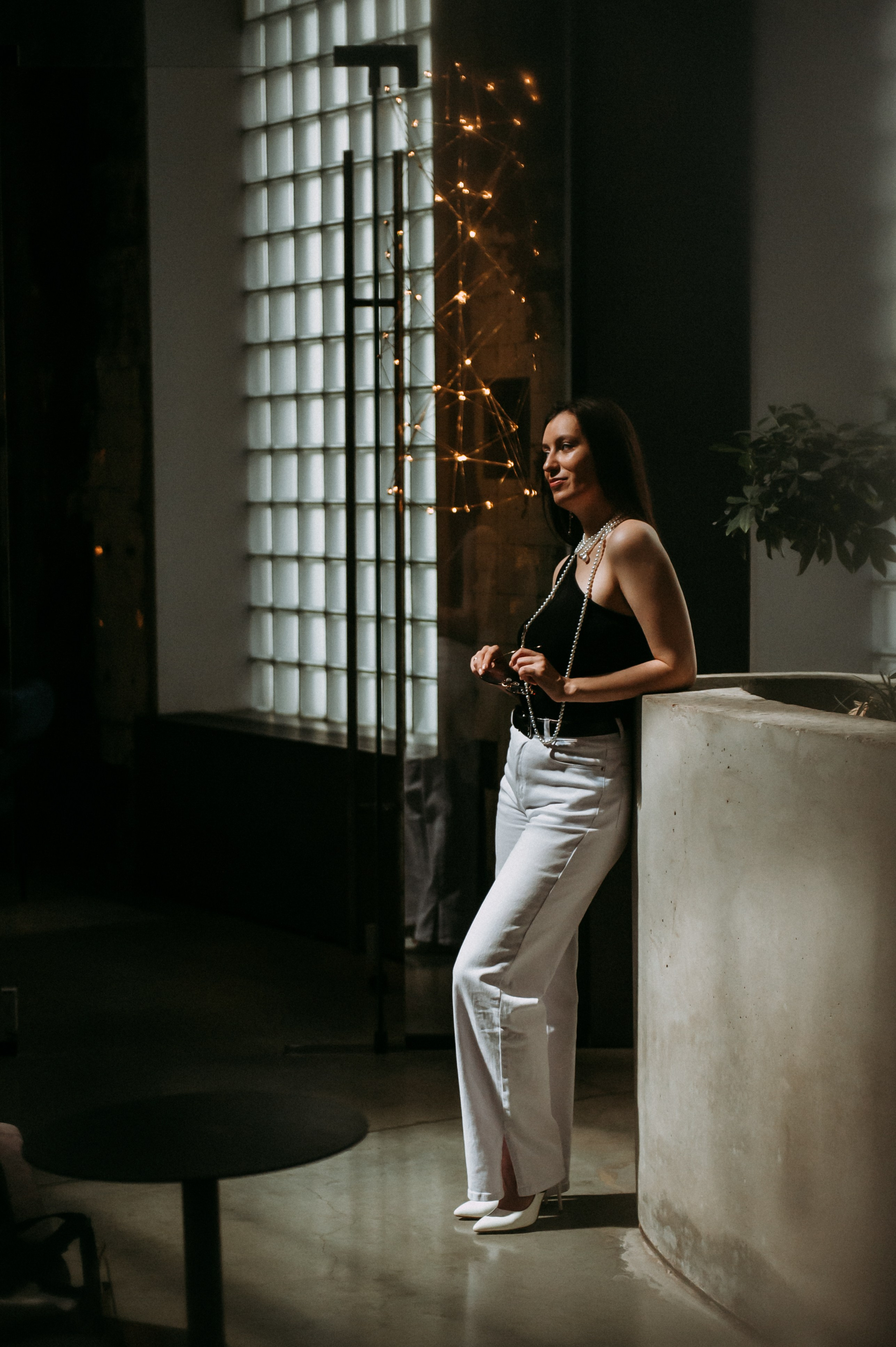 Одежда для фотосессии: что надеть, чтобы выглядеть естественно и стильно на портрете — правила выбора ткани, цвета, деталей.