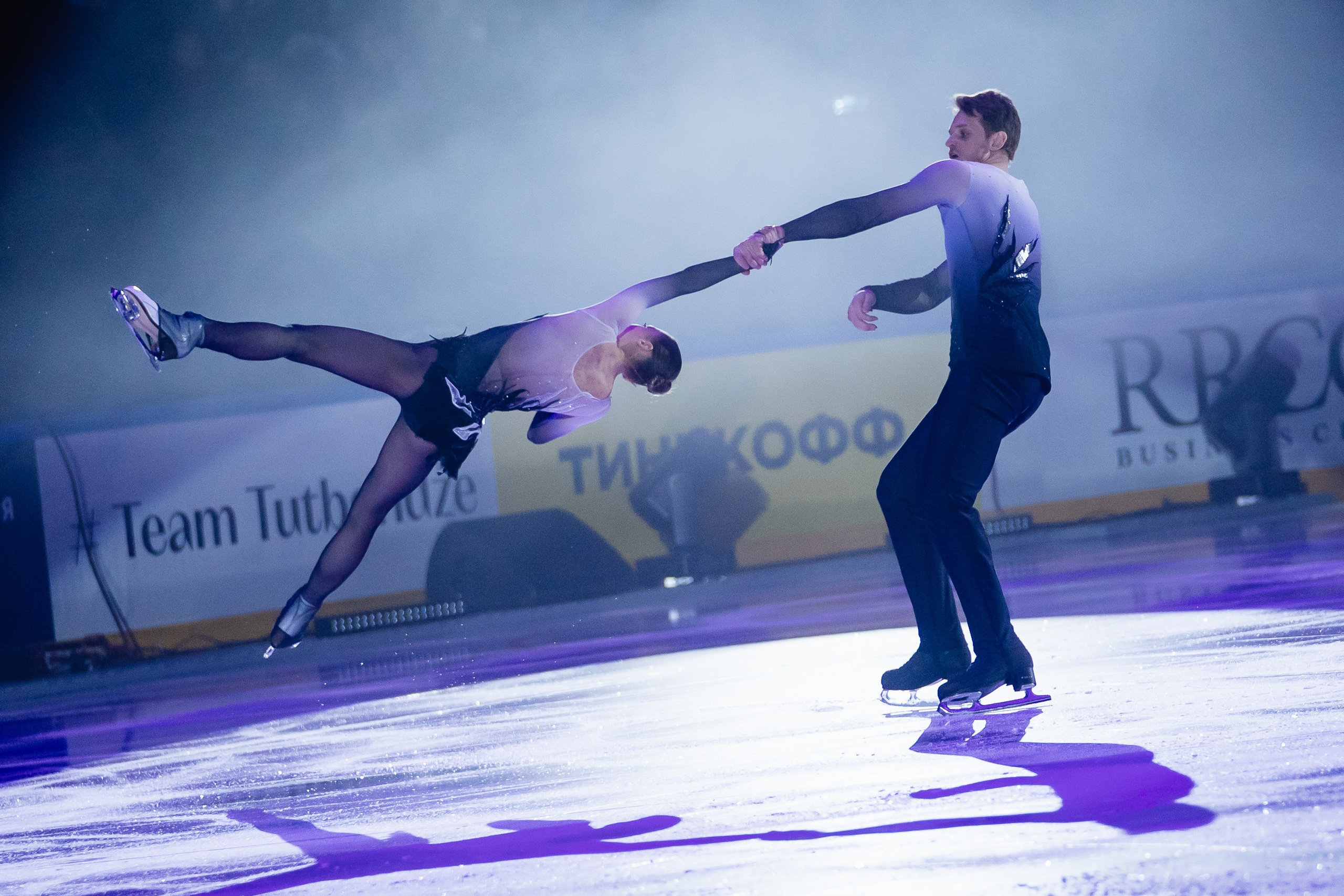 Шоу «Чемпионы на льду» в Новосибирске. Воробьева Ксения — Спортивный и танцевальный фотограф Новосибирск