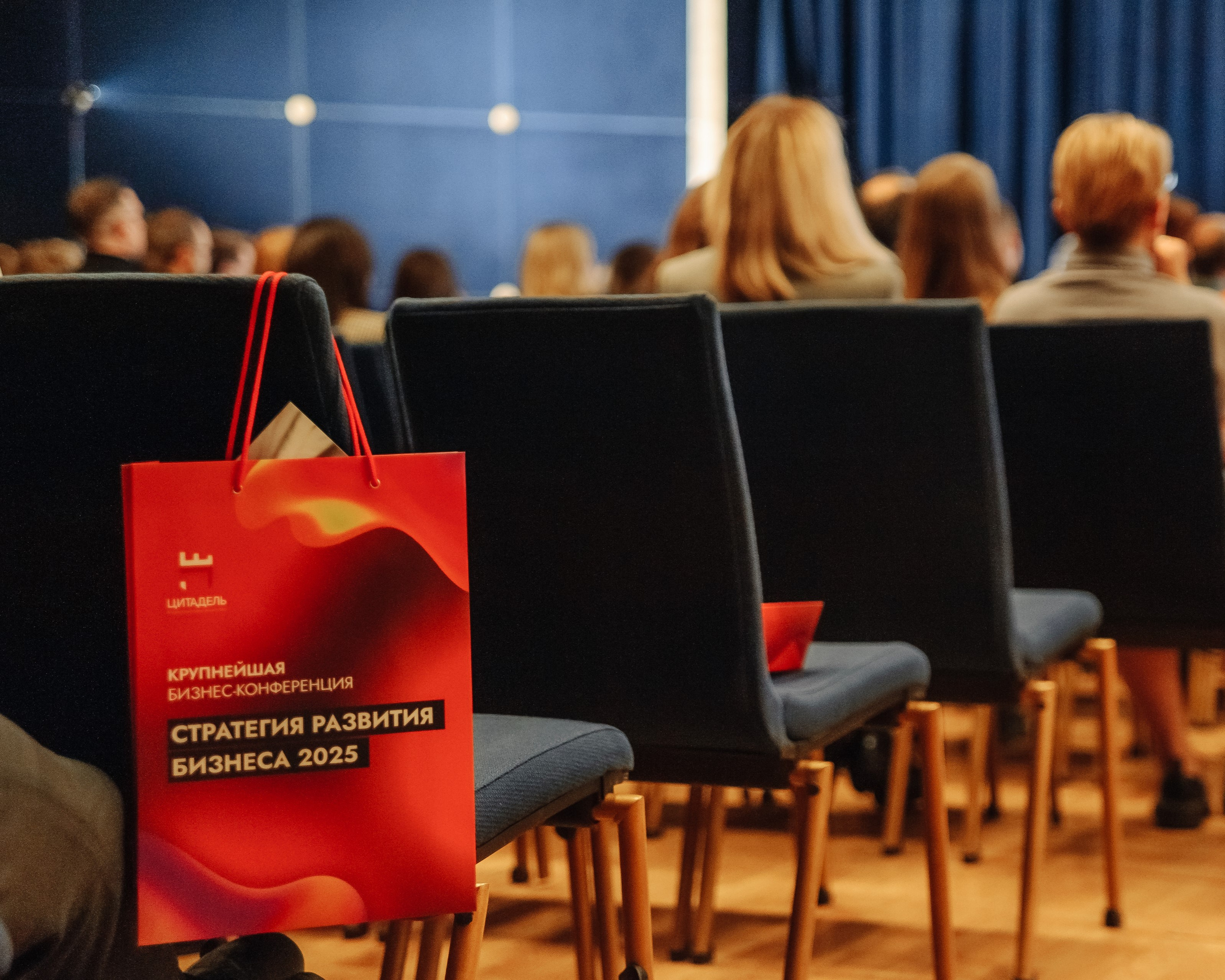 Контент для бизнеса / портрет (1). Фотограф в Екатеринбурге Артём Зайнетдинов