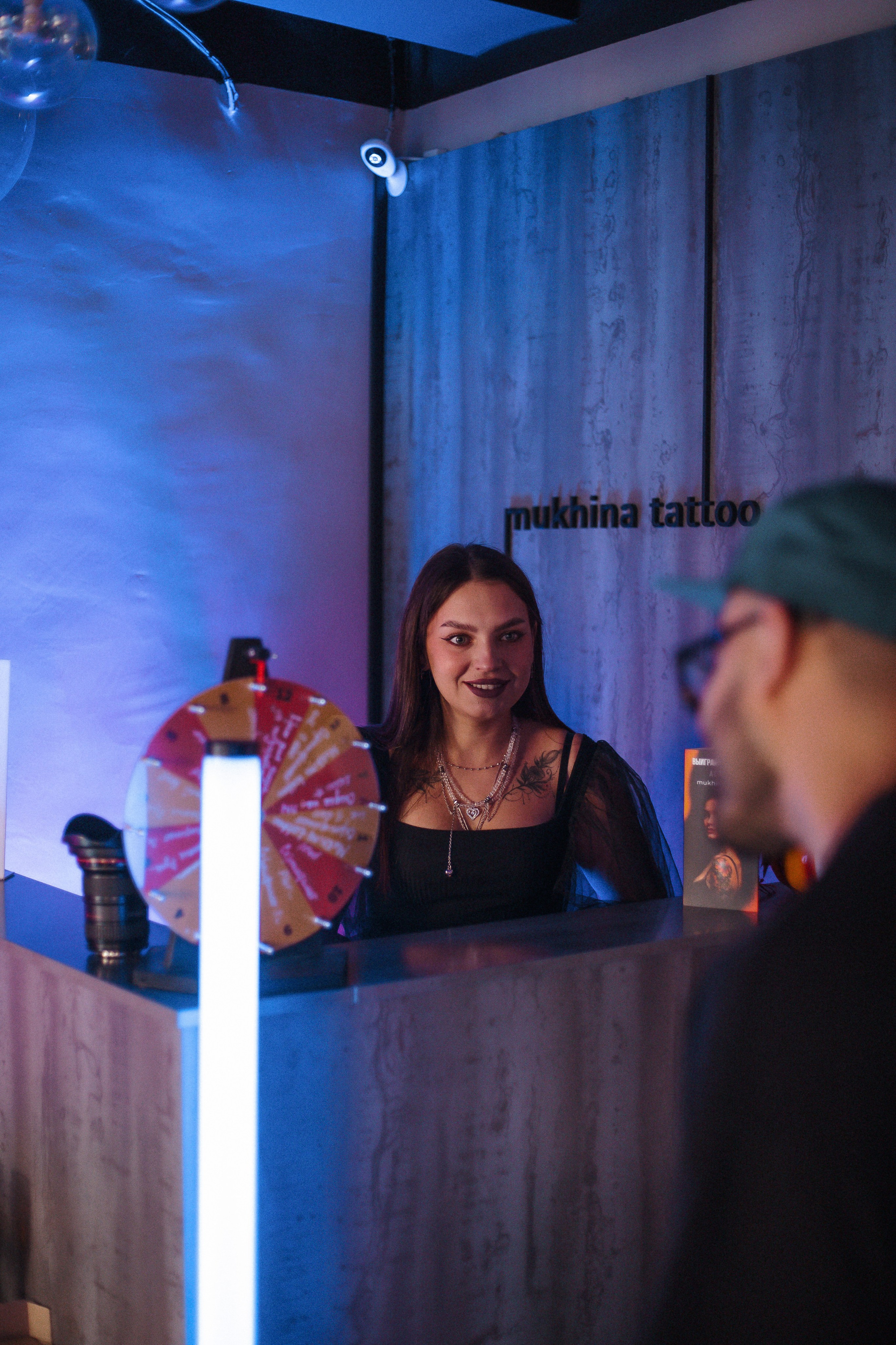 Walk-In Day в стиле киберпанк в тату-студии MUKHINA TATTOO. СВОИ. ФОТООТЧЕТЫ-СОБЫТИЯ-МЕСТА