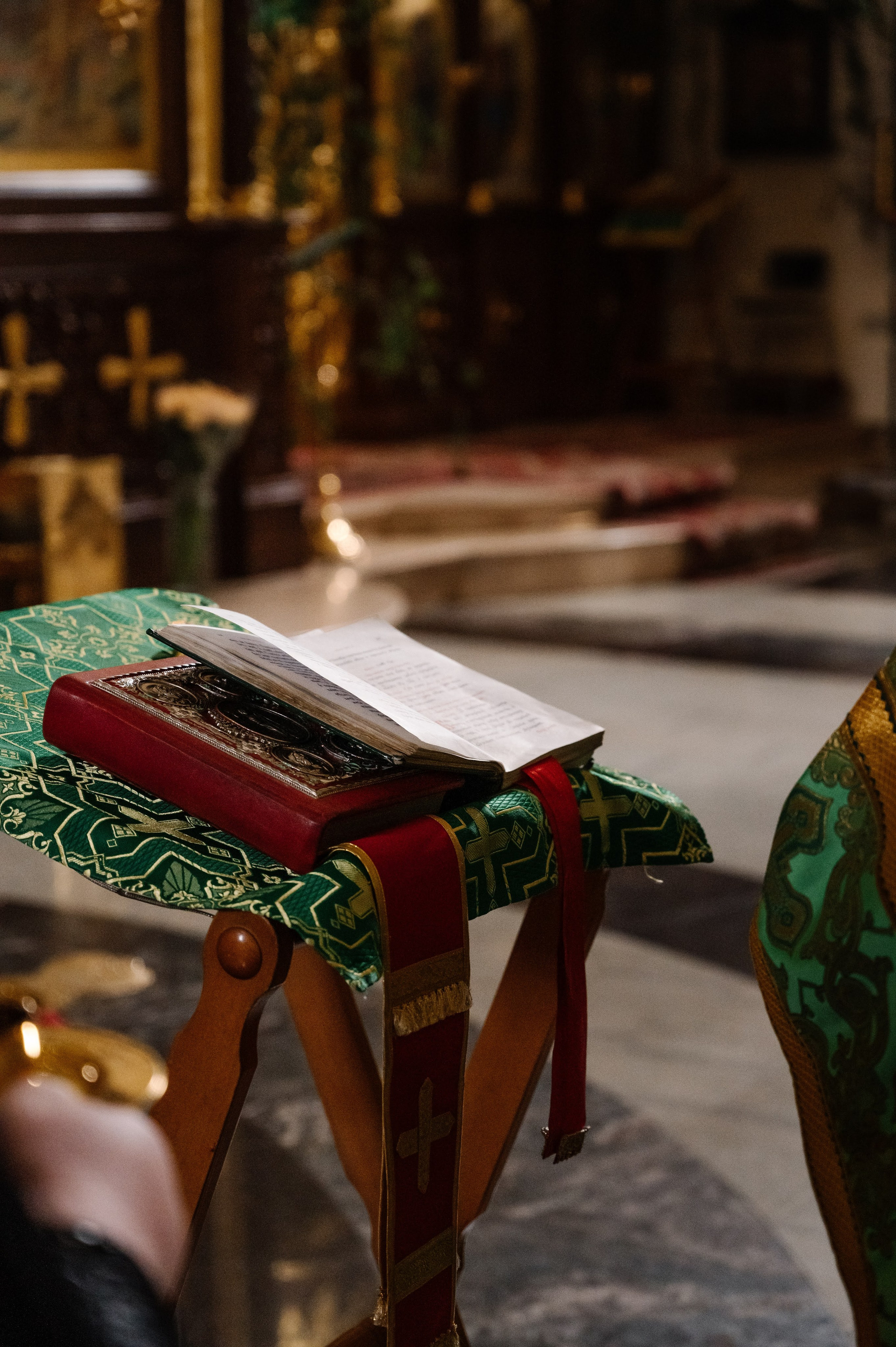 Фотосъёмка крещения в Санкт-Петербурге — Маргарита Иванова, фотограф. Профессиональный фотограф беременности в СПБ. Стильные фотосессии беременности в стиле минимализм и классическая фотография