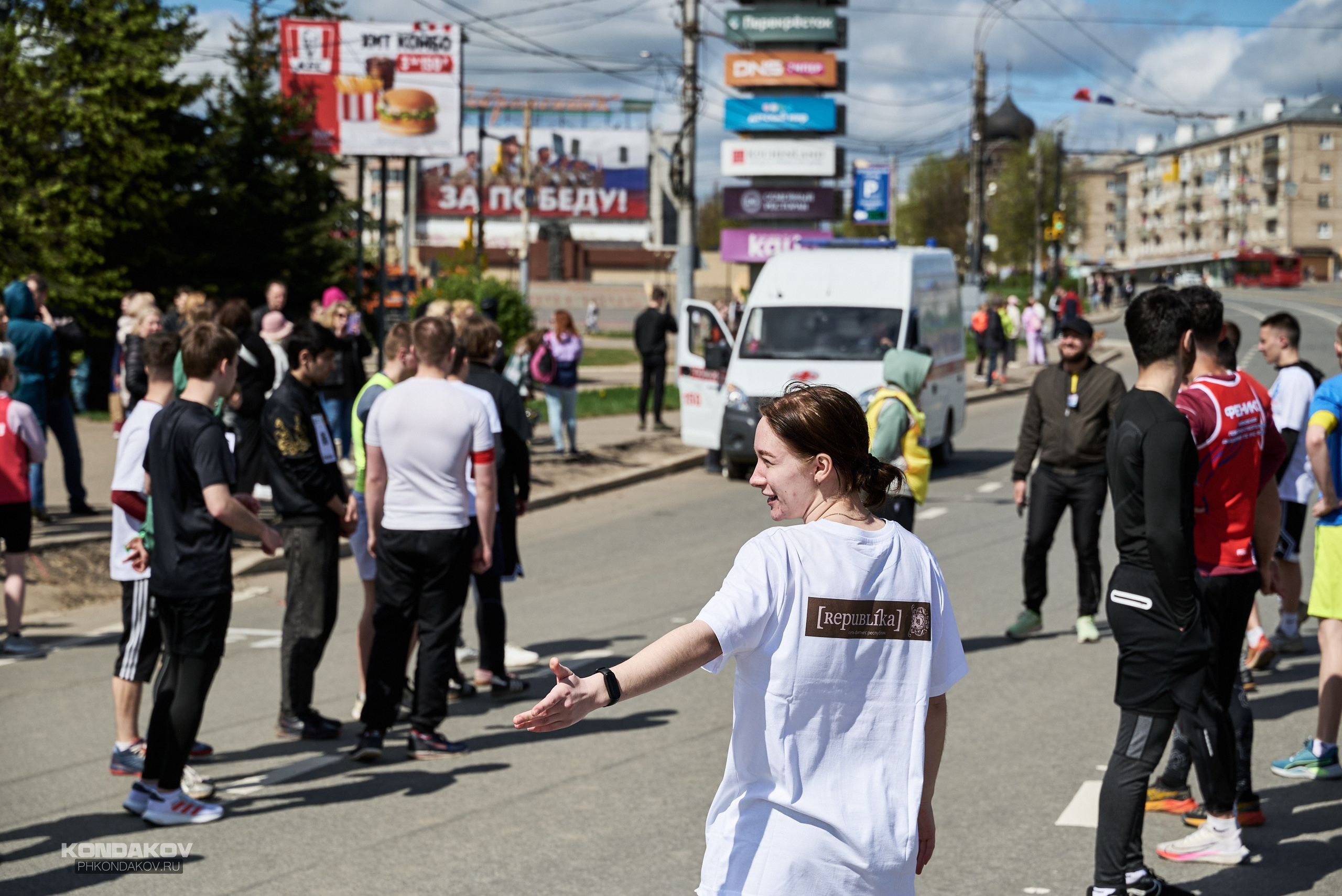 Первомайская эстафета в Иваново 2024 год. Фотограф в Иваново: Каталожная съемка одежды и постельного белья, Wildberries