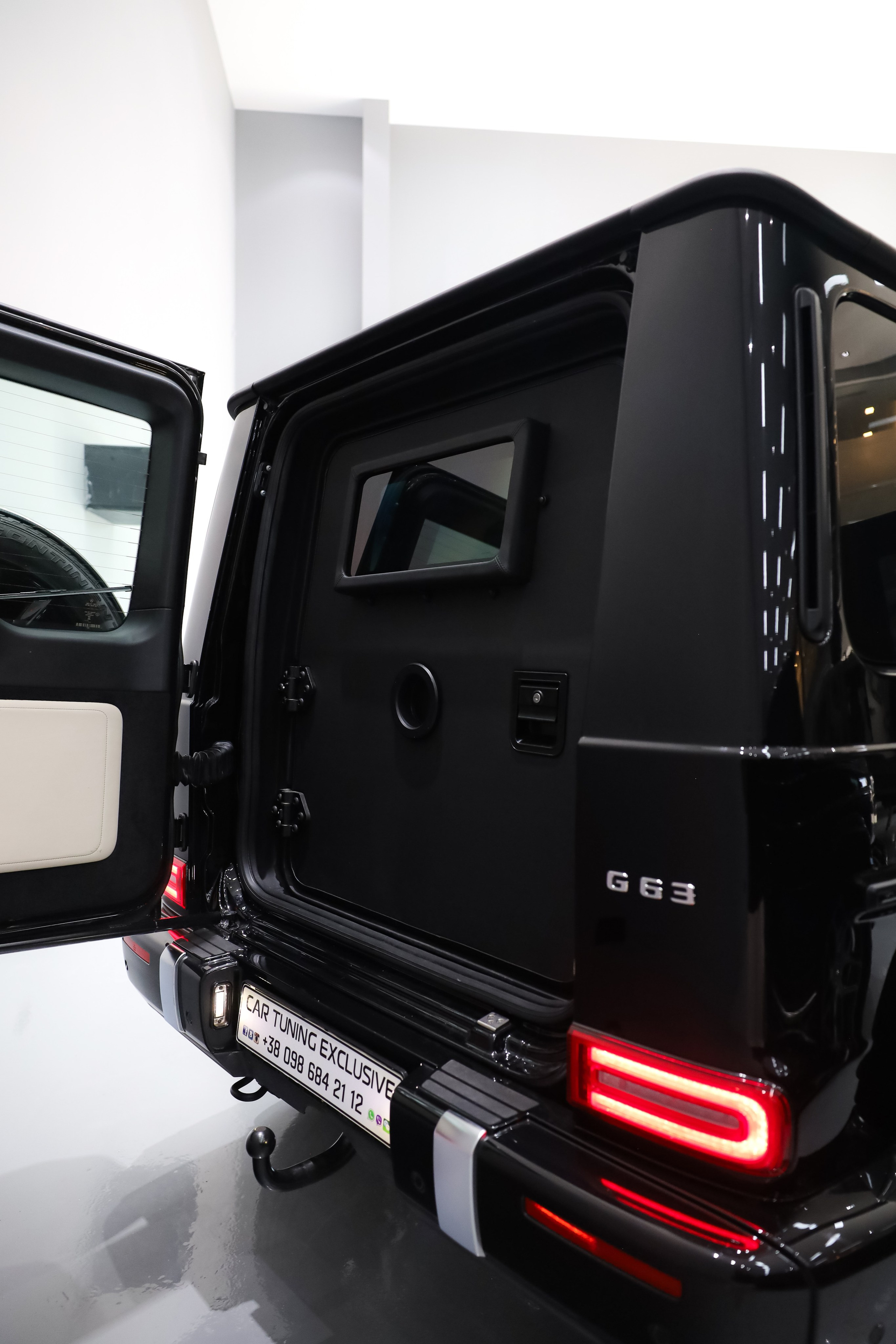 Armored car. Skyden Cars