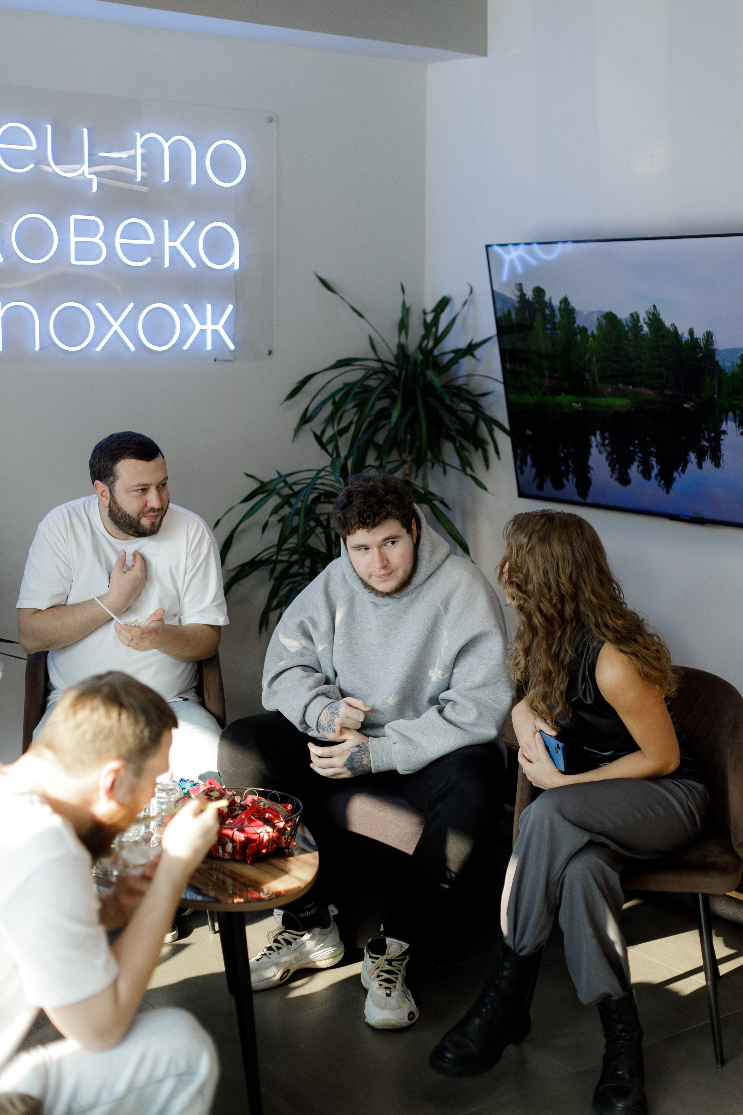 The PLACE (Хабаровск). СВОИ. ФОТООТЧЕТЫ-СОБЫТИЯ-МЕСТА