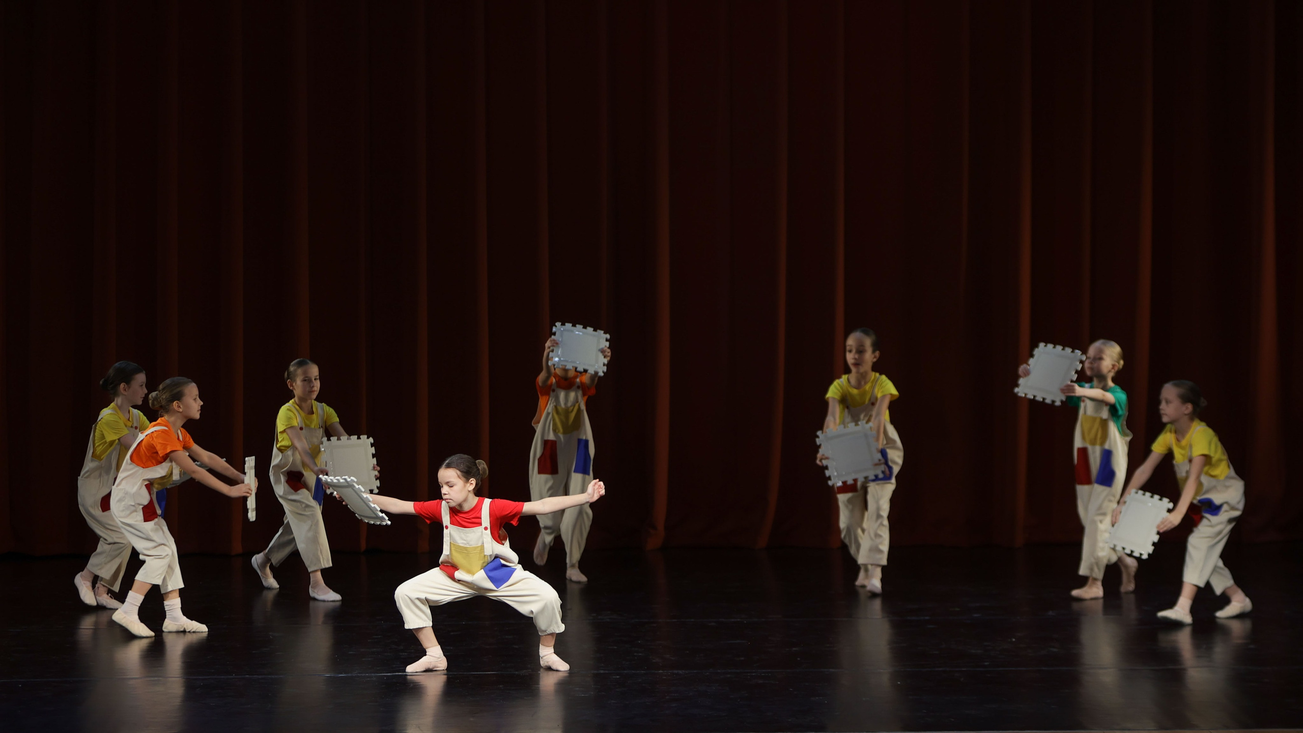 Фестиваль хореографического искусства «КУБОК ЛЕГЕНДЫ — 2025». Выпускные альбомы и школьный фотограф в Подольске, Троицке, Щербинке, Москве и Московской области