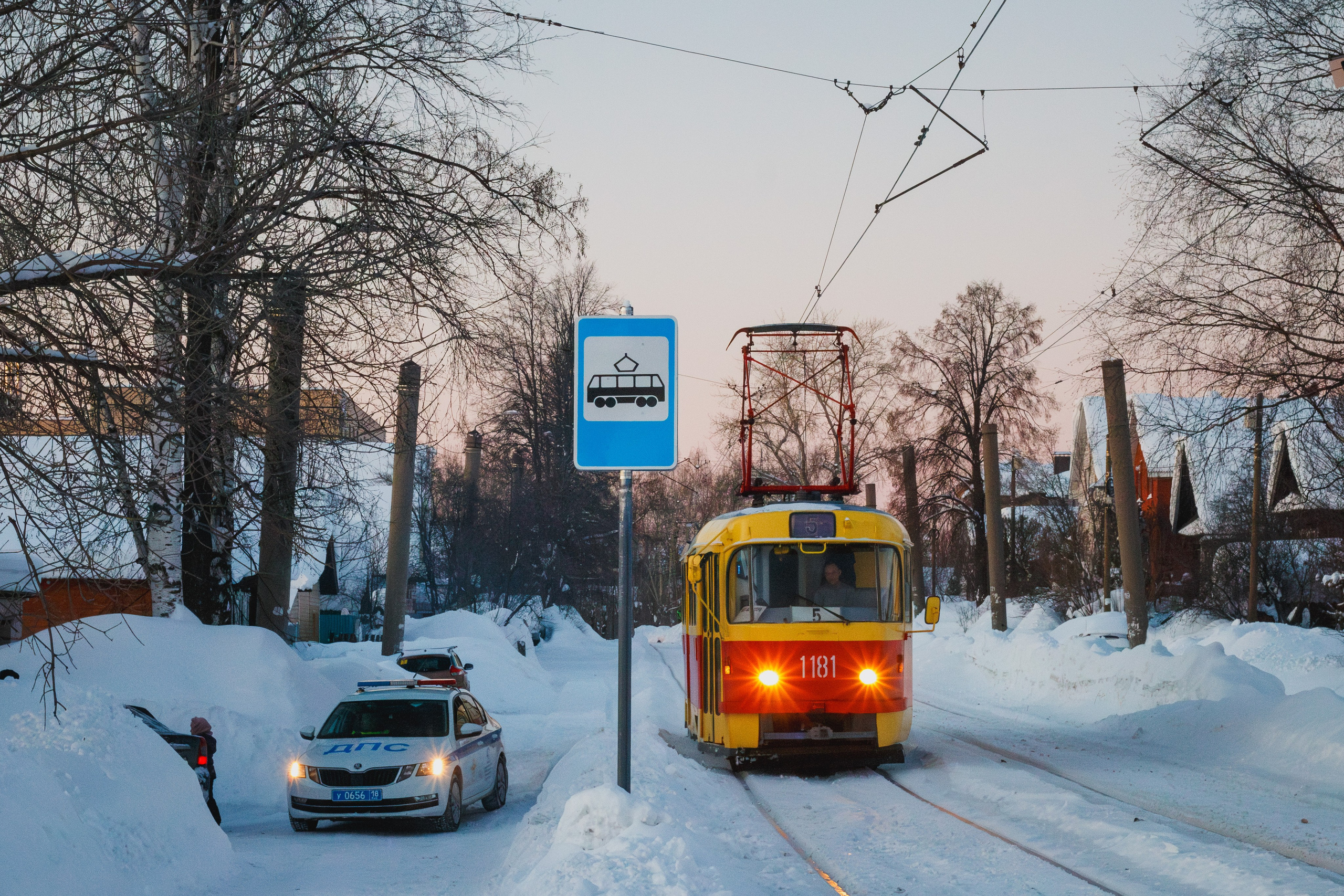 Трамваи не суетятся. Олег Романов. Мастер фото по спорту