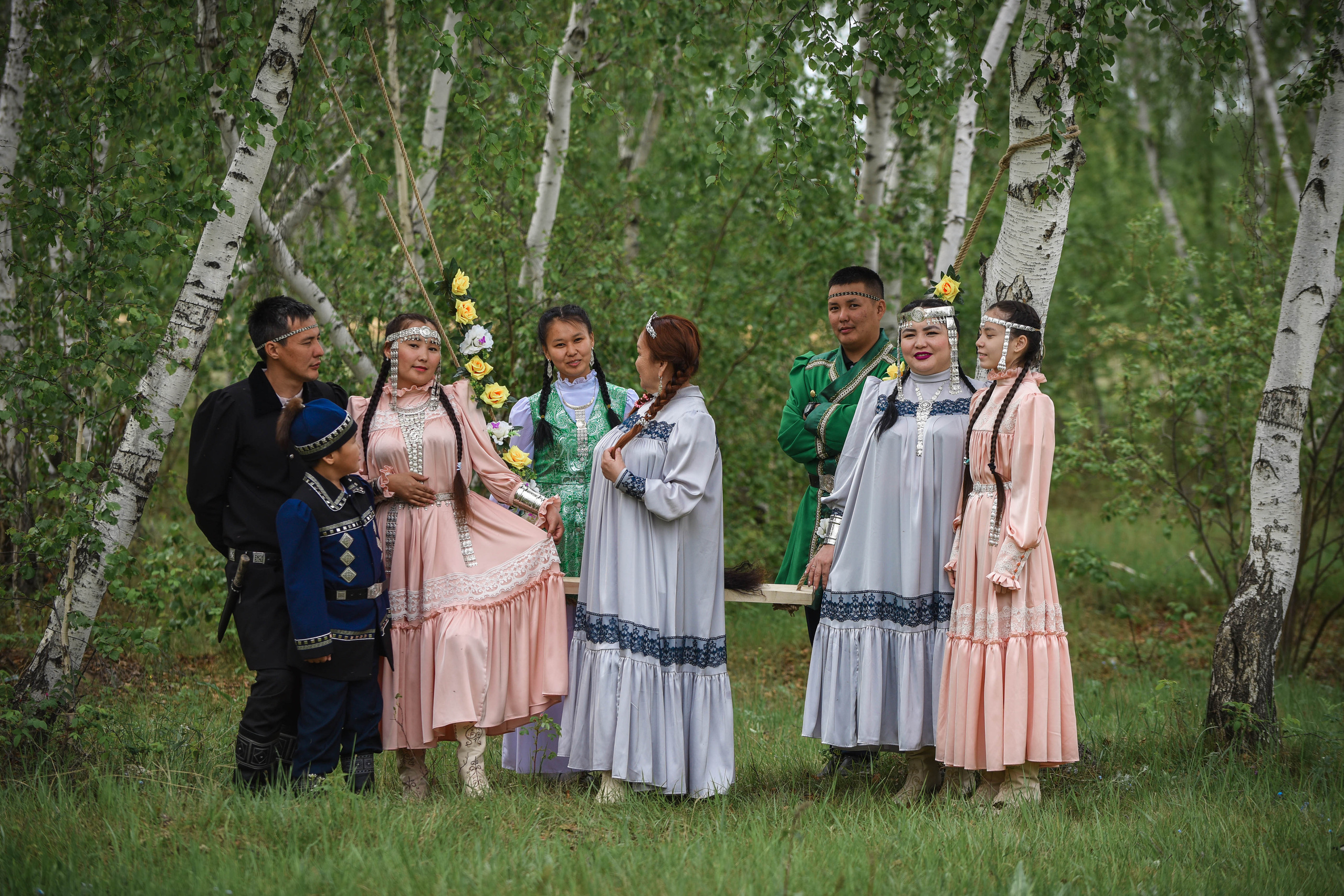 Фотосессия большой семьи в национальных костюмах. ФОТОГРАФ в МОСКВЕ Любовь Пронина