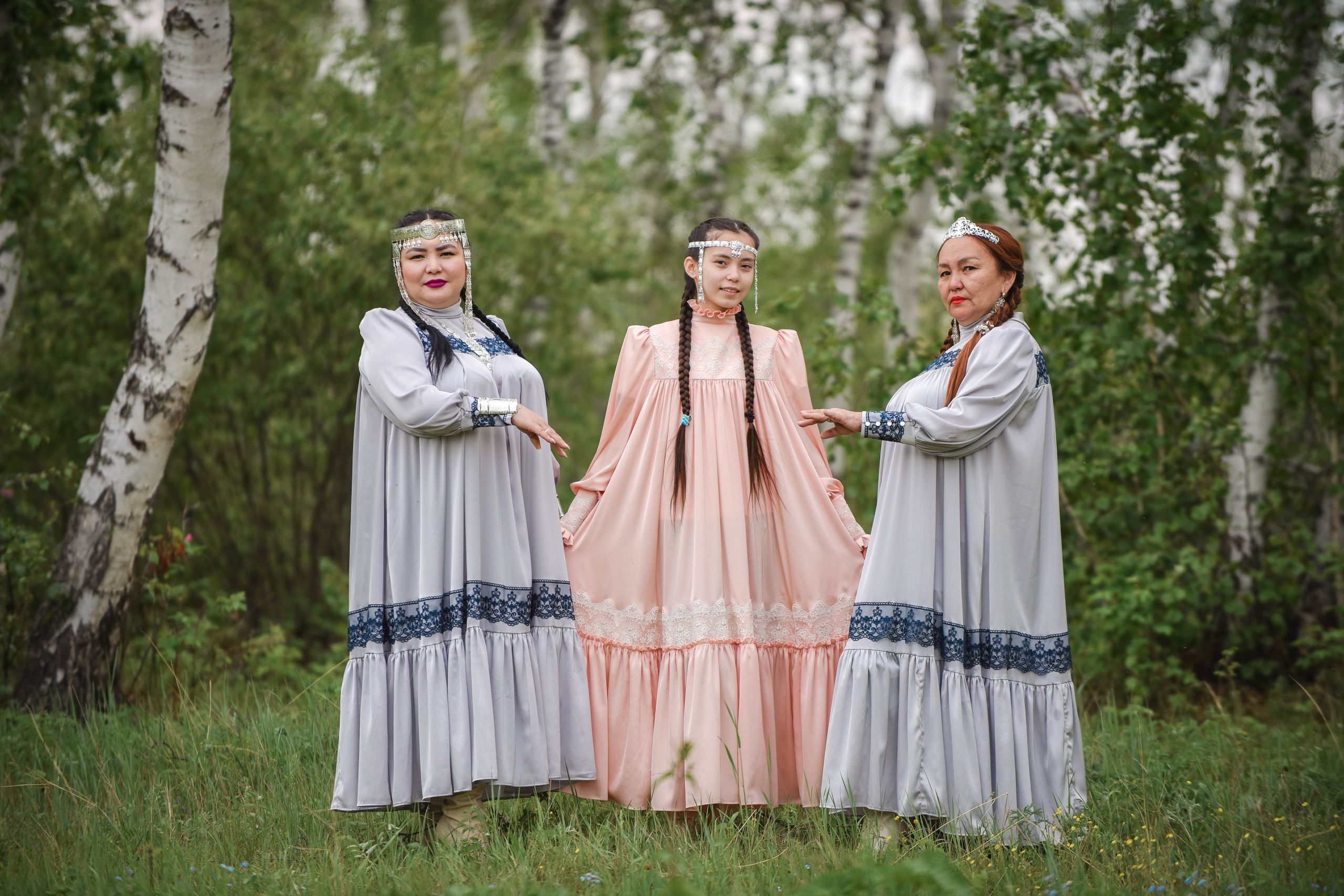 Фотосессия большой семьи в национальных костюмах. ФОТОГРАФ в МОСКВЕ Любовь Пронина