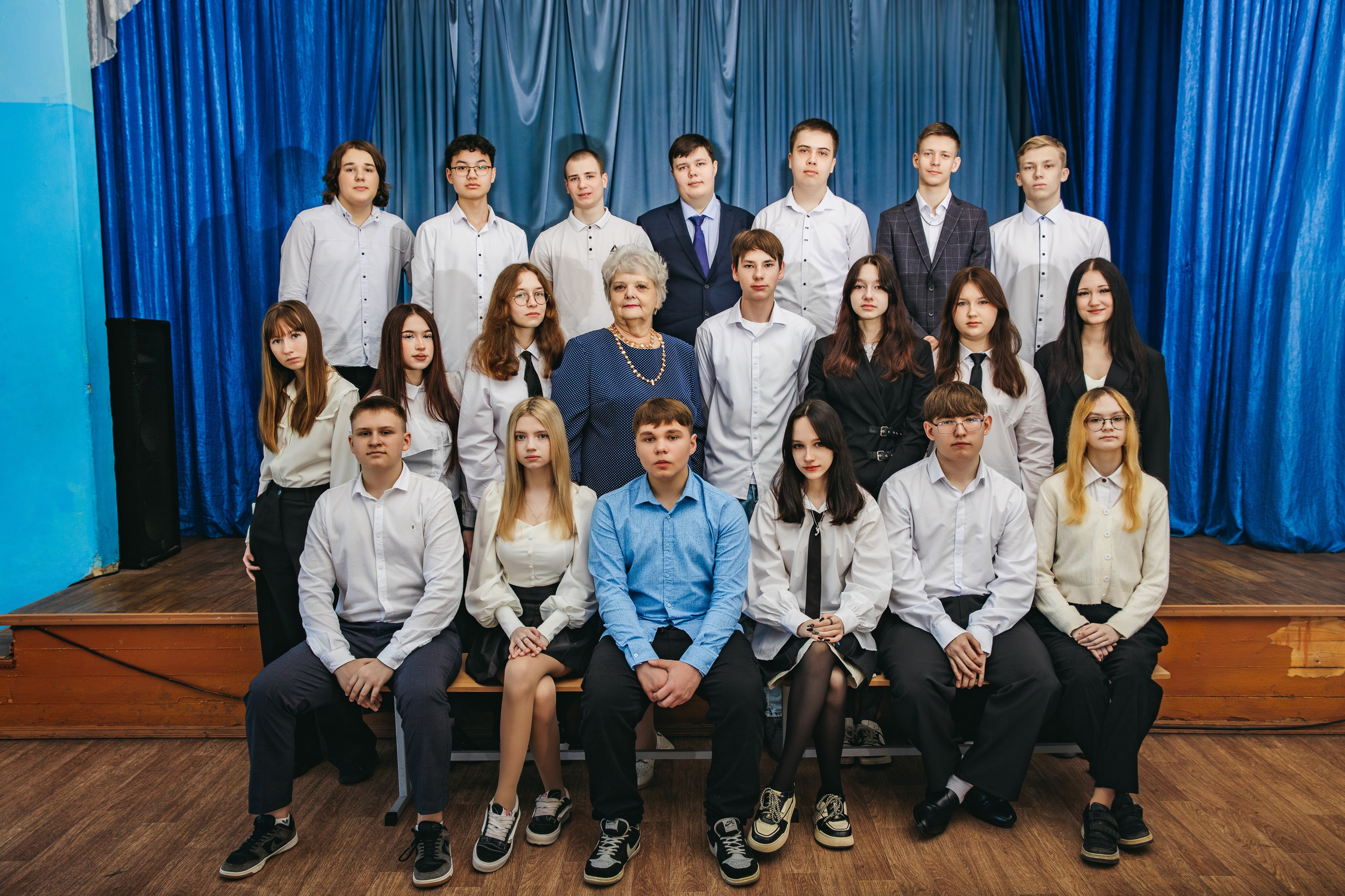 Выпускник школы. Фотокниги и выпускные альбомы в Иваново