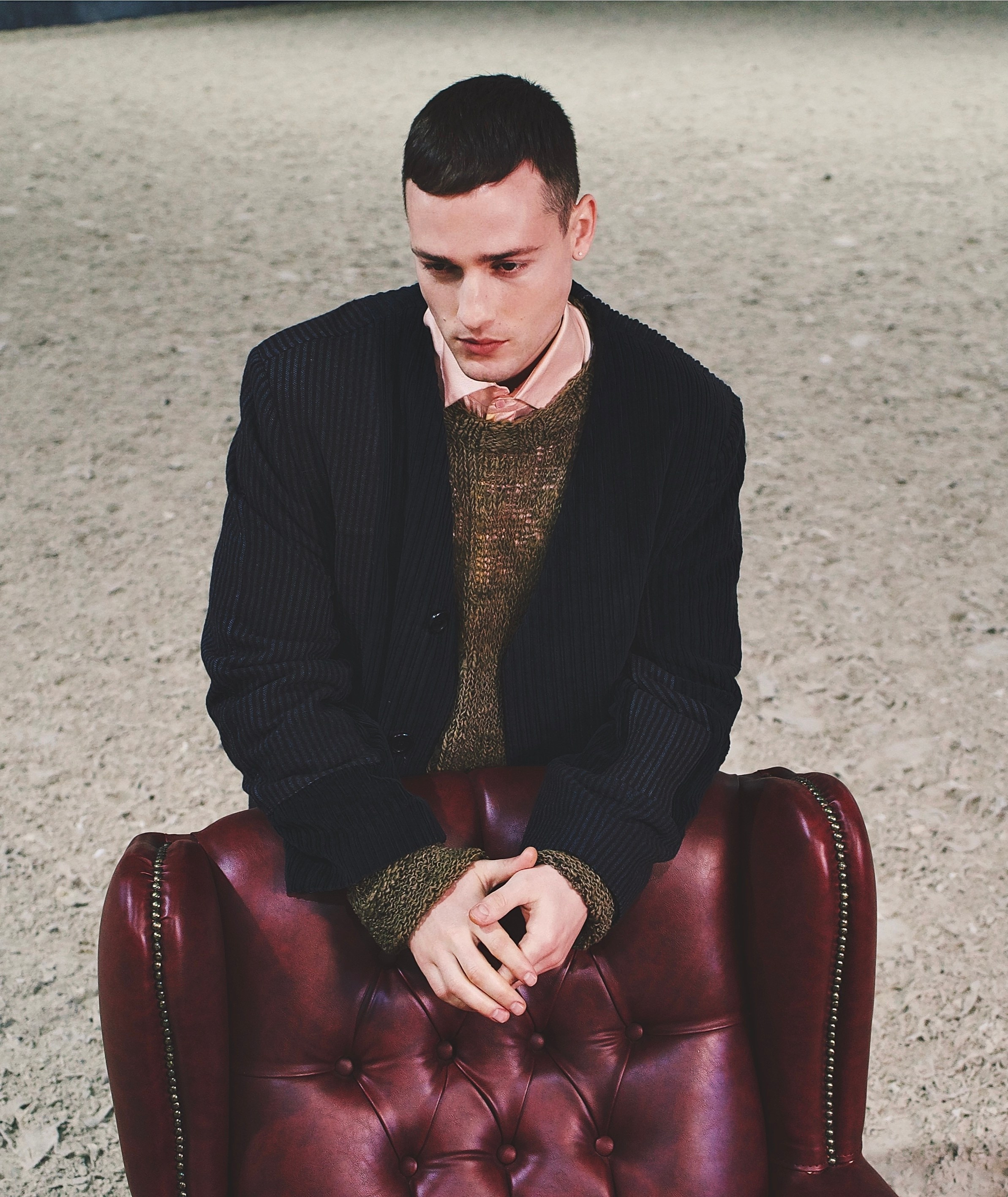 Editorial portrait of Amin Khuratov for Esquire Turkey photographed by Sergio Maiis