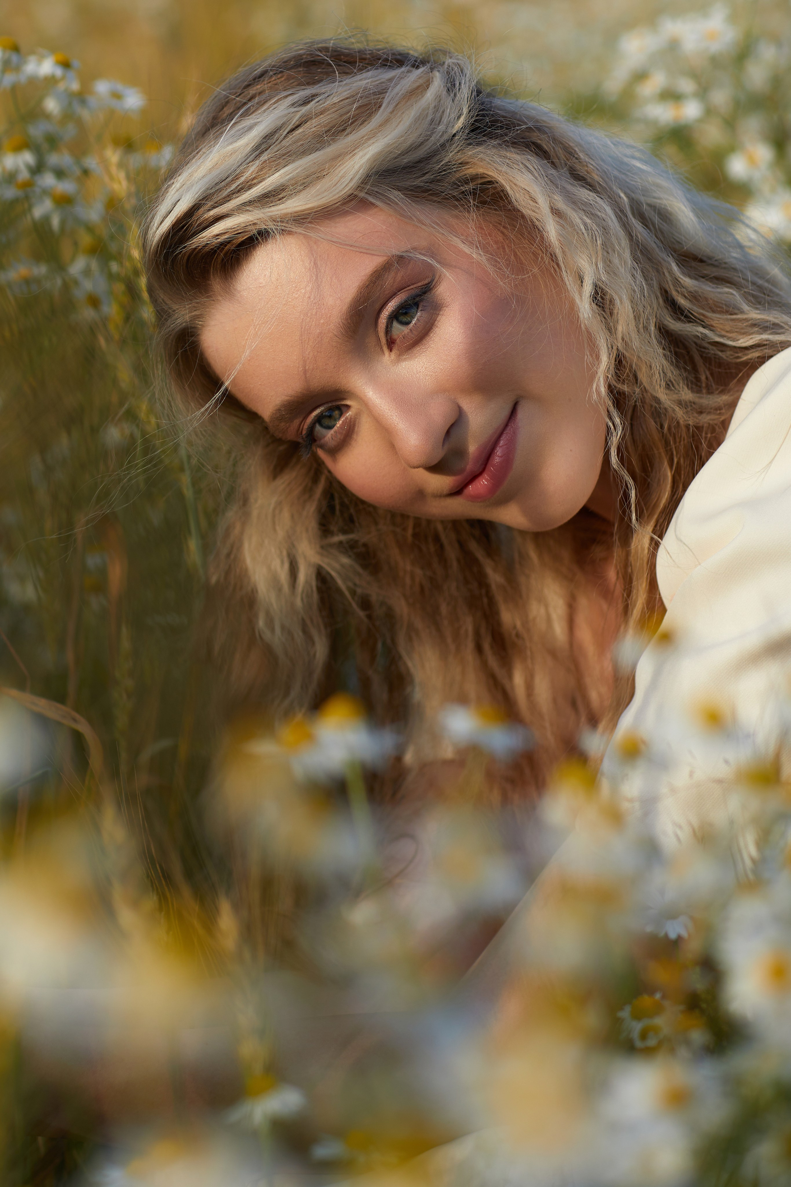 Летняя фотосессия в ромашковом поле. Фотограф в Москве и Одинцово Кравченко Кристина