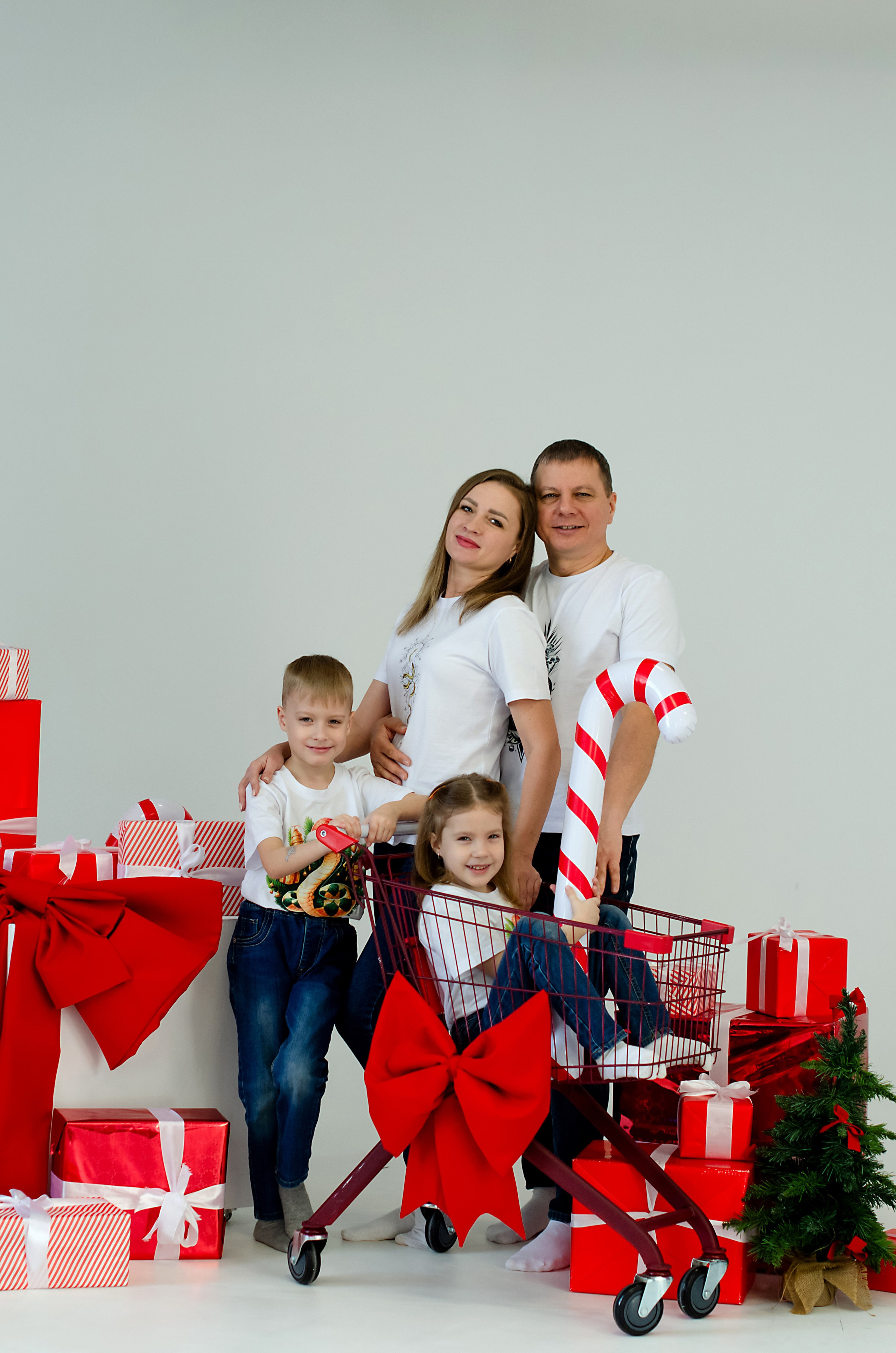 Новогодняя фотосессия для семьи Смазновых. Фотограф в Хабаровске