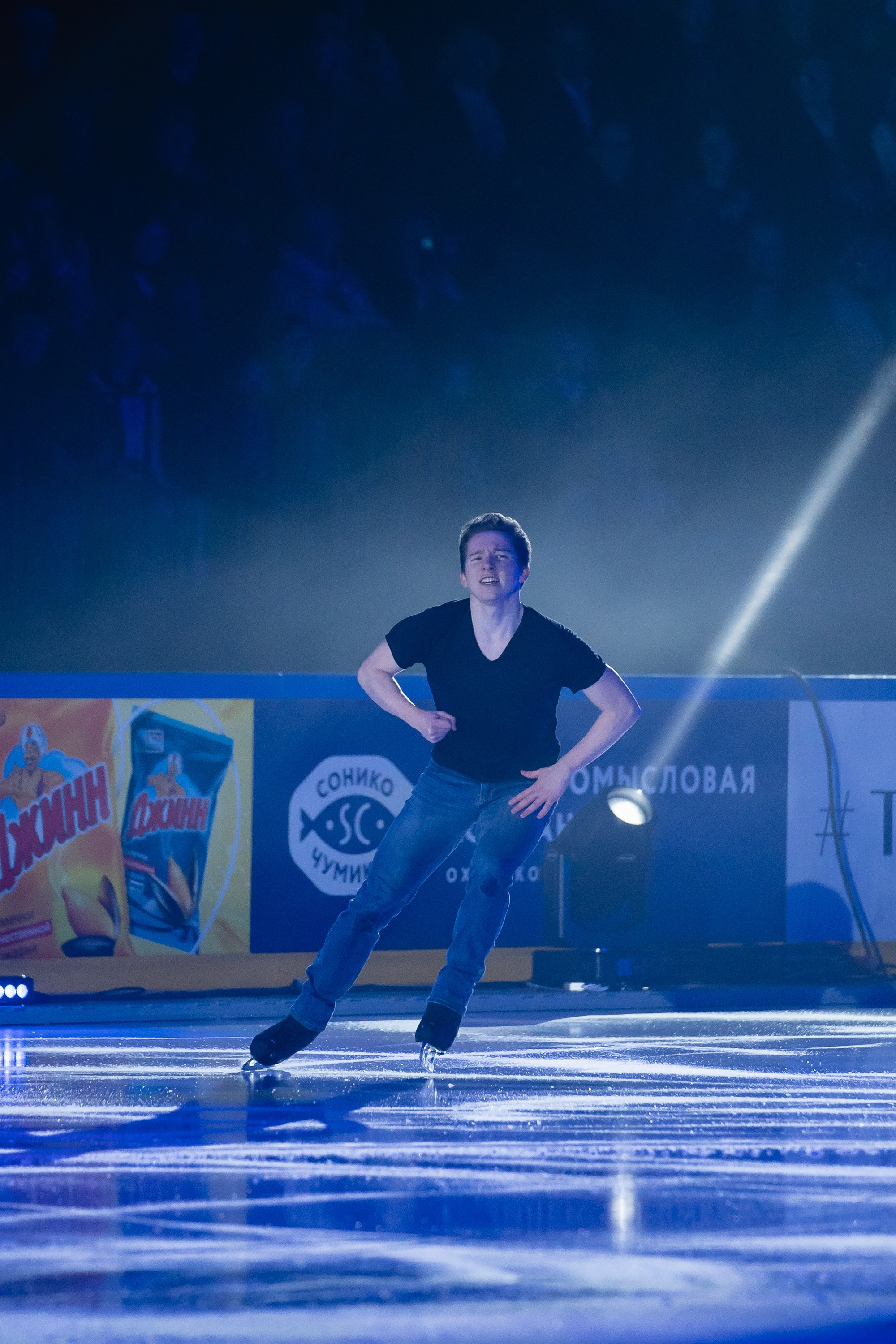 Шоу «Чемпионы на льду» в Новосибирске. Воробьева Ксения — Спортивный и танцевальный фотограф Новосибирск