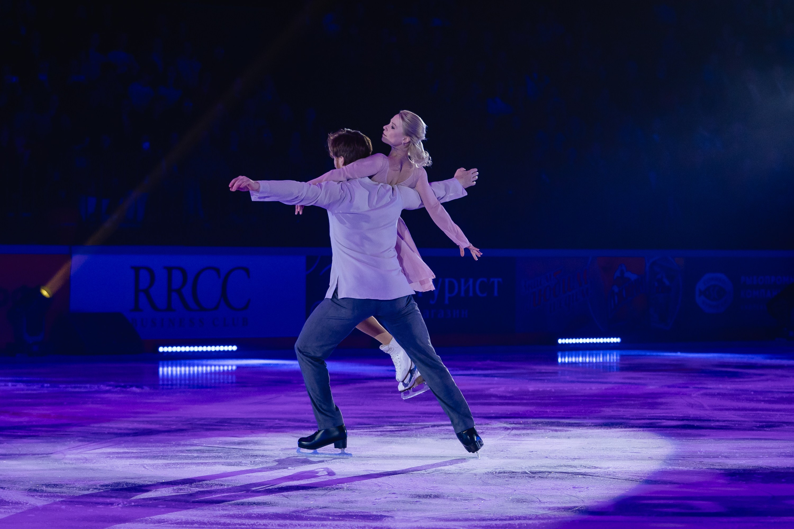 Шоу «Чемпионы на льду» в Новосибирске. Воробьева Ксения — Спортивный и танцевальный фотограф Новосибирск
