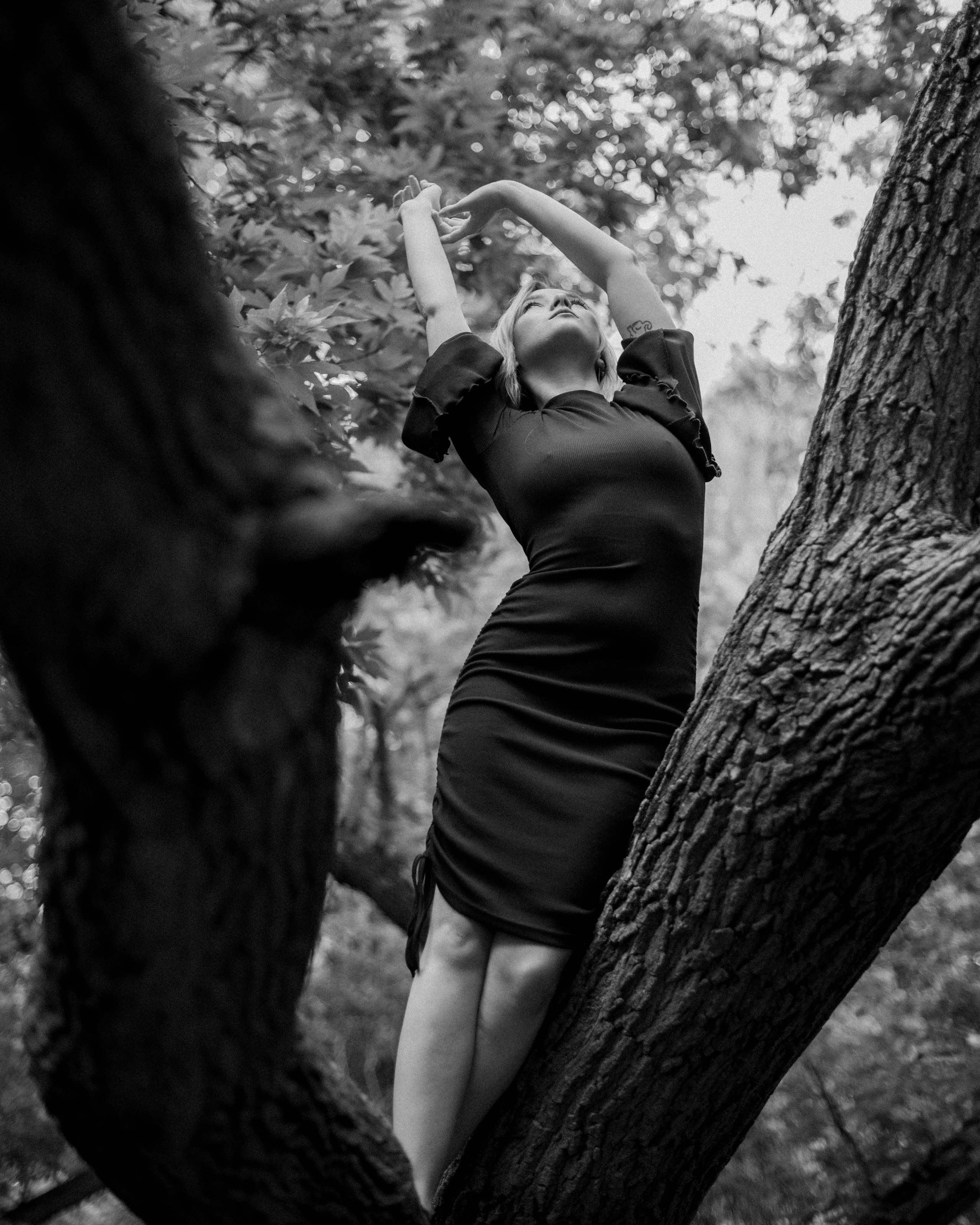 Аня. Женский фотограф. Создатель украшений ручной работы. Модель