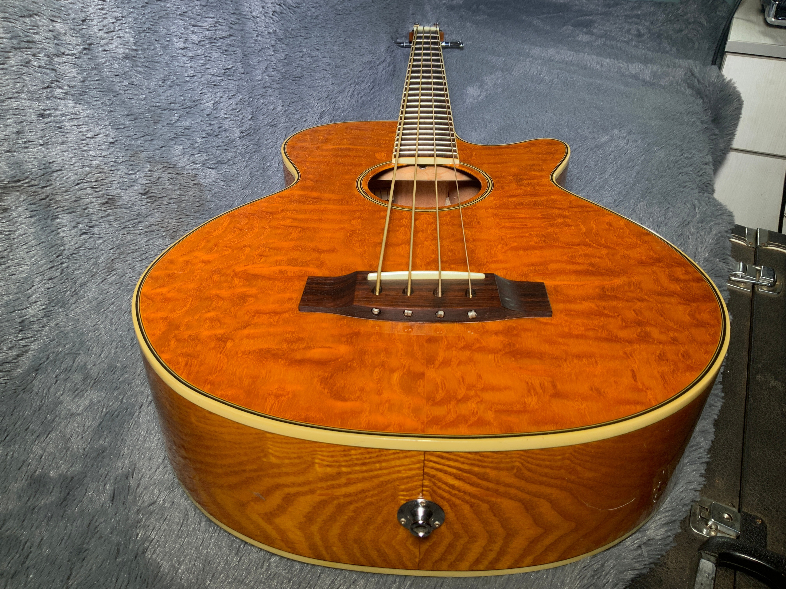 Zenn ZB22CE Hand Crafted Acoustic Bass by Classic Pro
