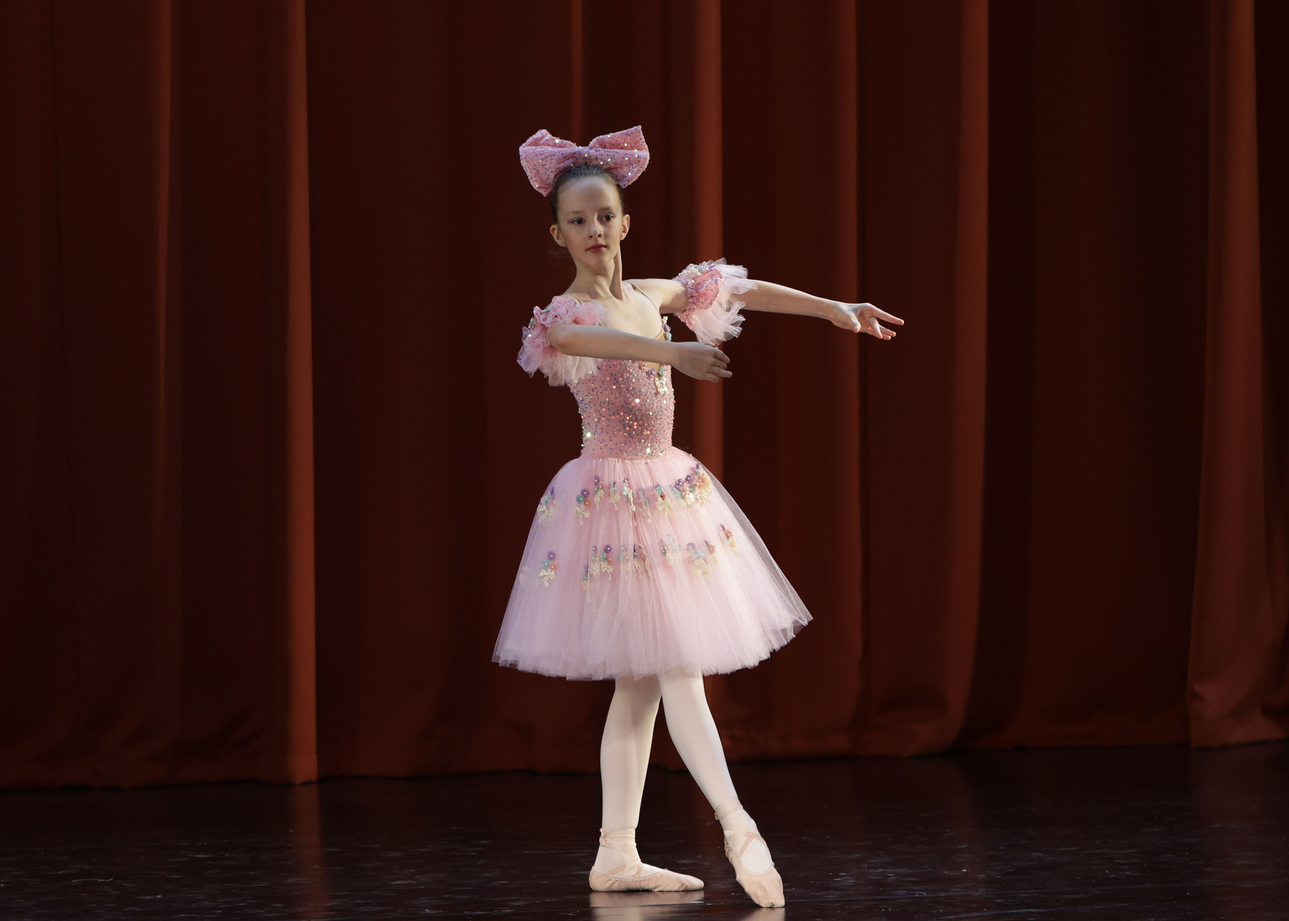 Фестиваль хореографического искусства «КУБОК ЛЕГЕНДЫ — 2025». Выпускные альбомы и школьный фотограф в Подольске, Троицке, Щербинке, Москве и Московской области