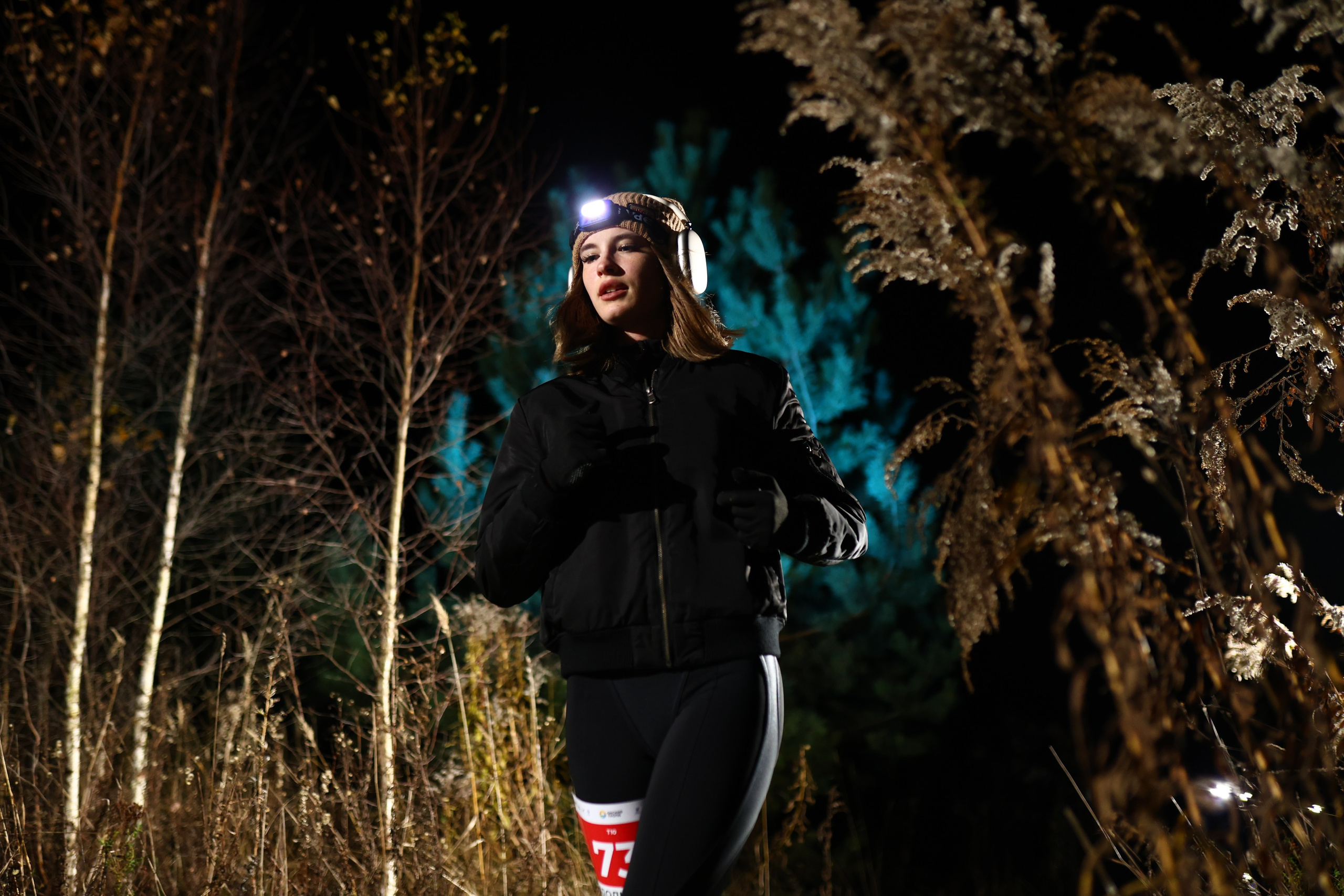 Репортажная съёмка. Фотограф Дмитрий Комлев. Окская тропа. Ночной трейл . 2025. Фото