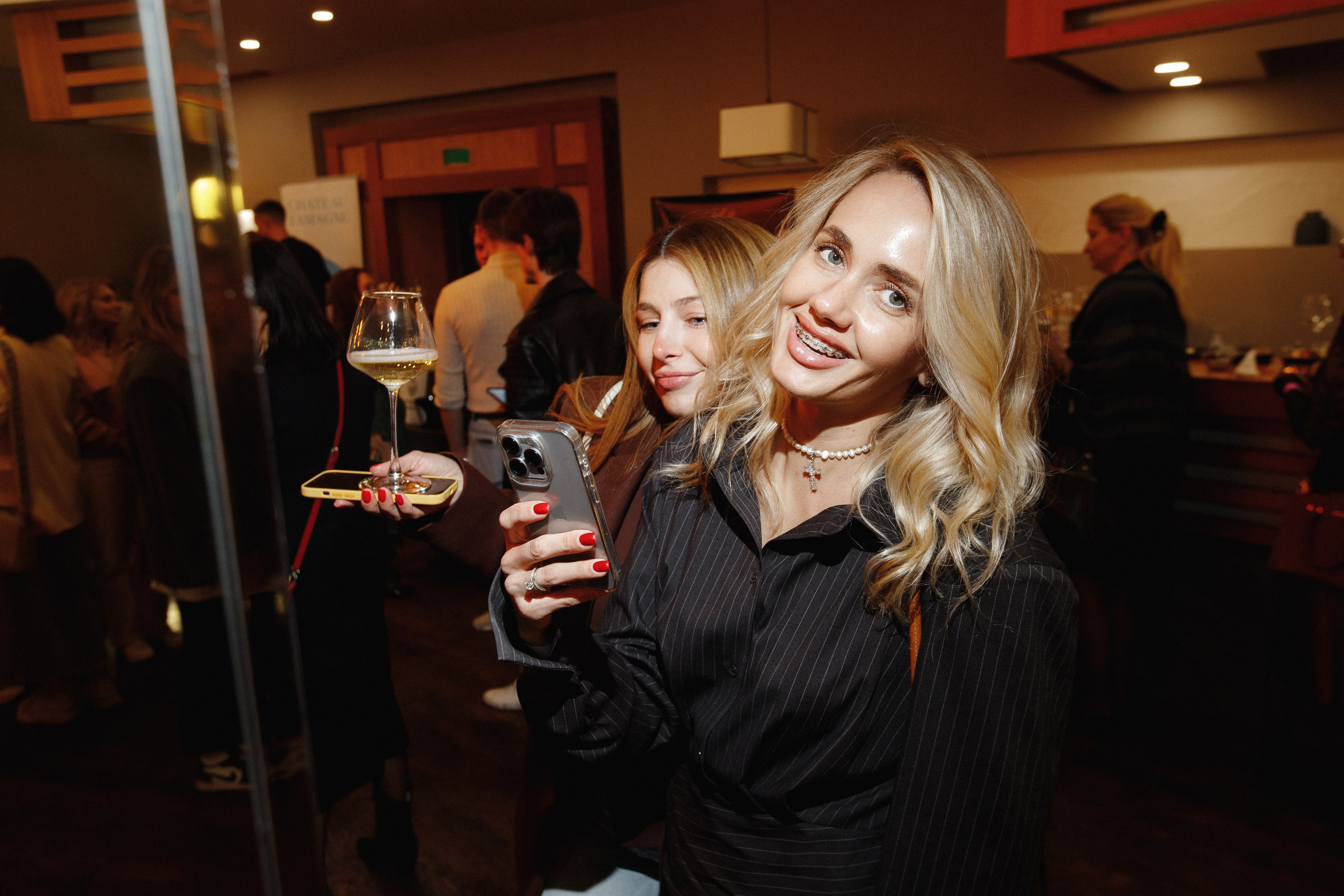 ФЕСТИВАЛЬ ИГРИСТЫХ ВИН. СВОИ. ФОТООТЧЕТЫ-СОБЫТИЯ-МЕСТА