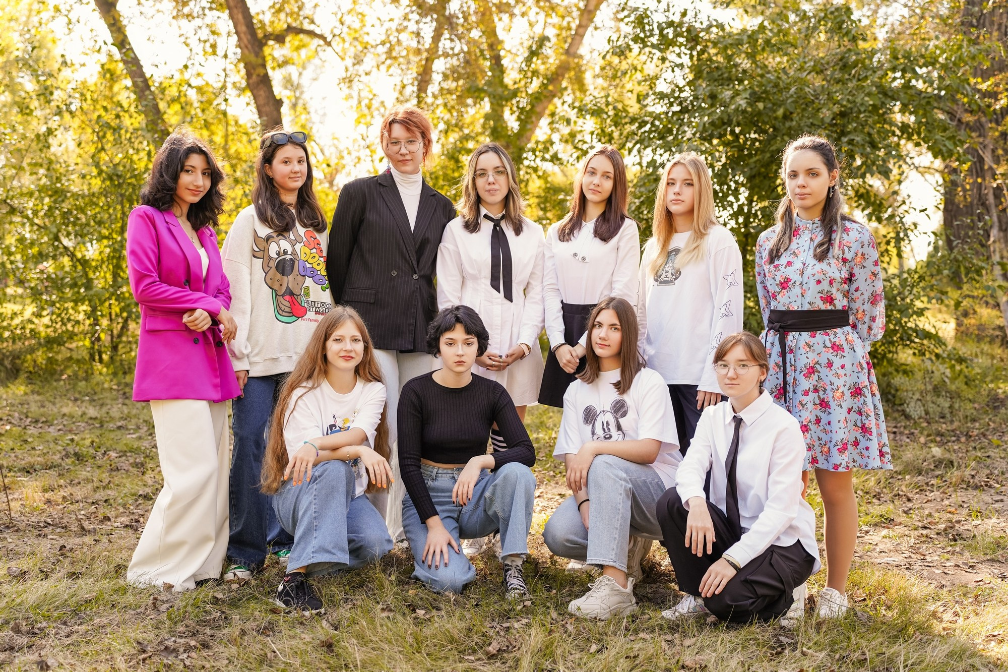 Идеи для школьной фотосессии осенью: 9 и 11 класс. СИГМА | Студия выпускных альбомов Красноярск