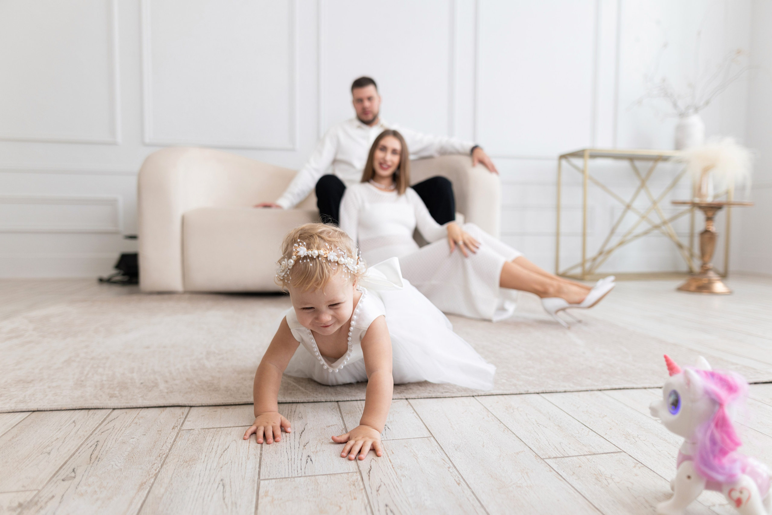 Семейная съемка для Яны и Дани в интерьере. Дмитрий Шульгин, портретный фотограф в Воронеже