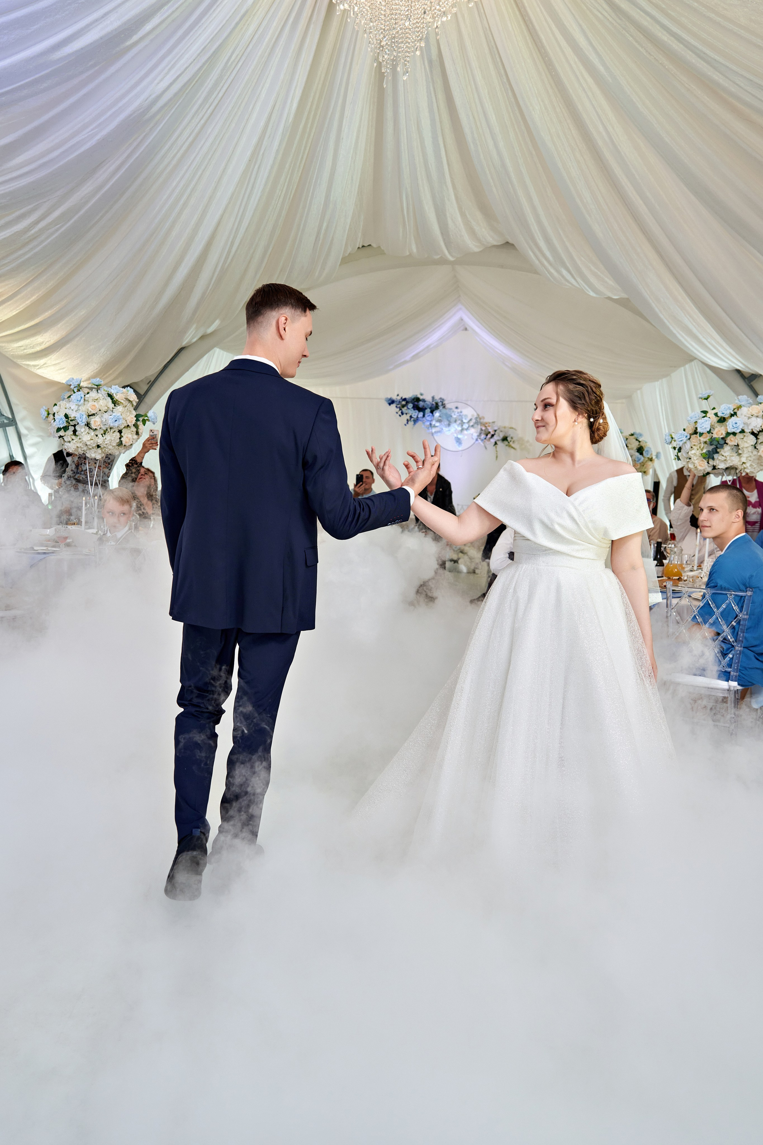 Нежная свадьба Антона и Софьи в яхт-клубе «Портофино». Фотограф Меняйло Евгений. Свадьба. Портрет. Репортаж. Семья. Контент