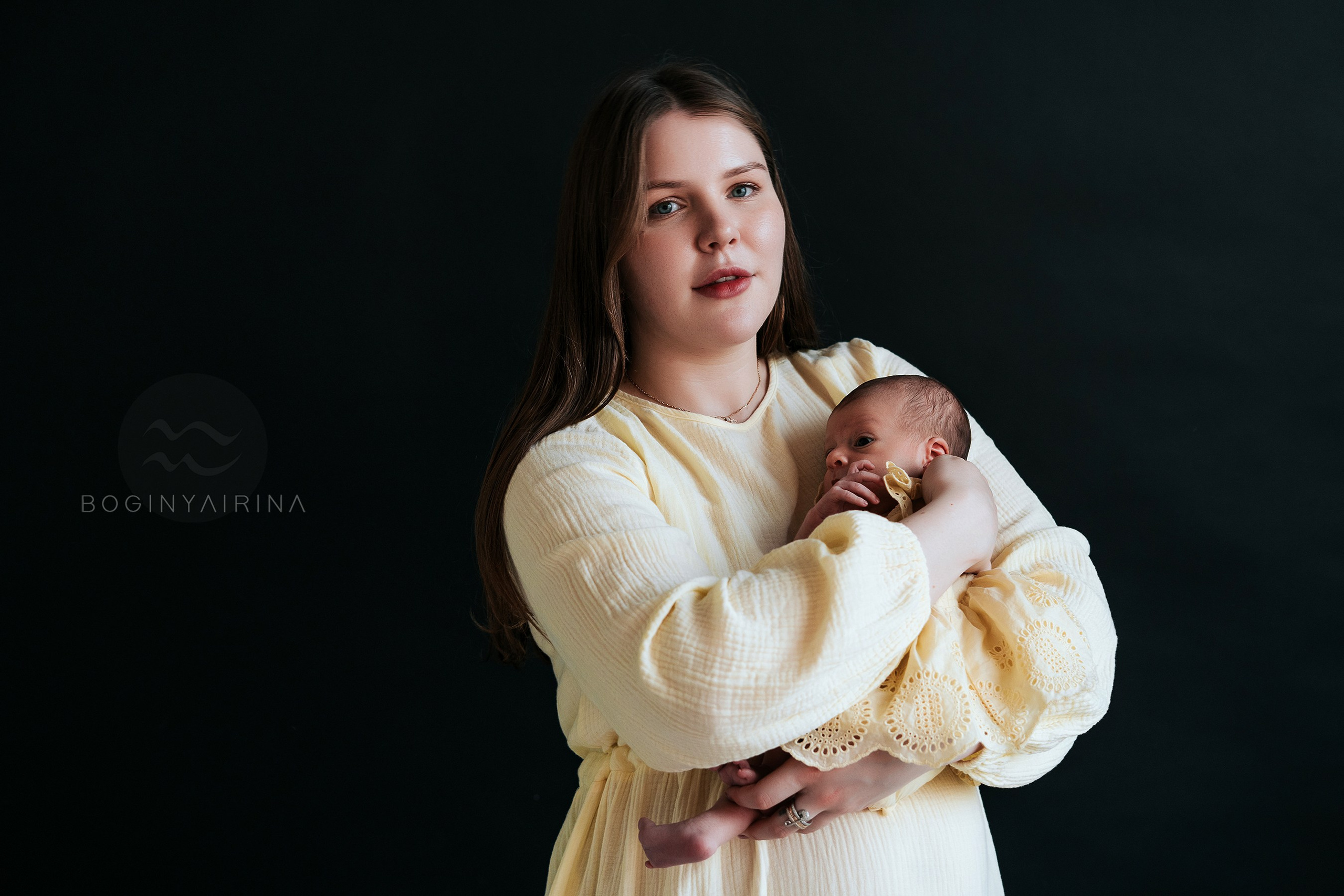 Фотосессия новорожденных в студии. Фотограф на роды Москва. Фотограф новорожденных Москва