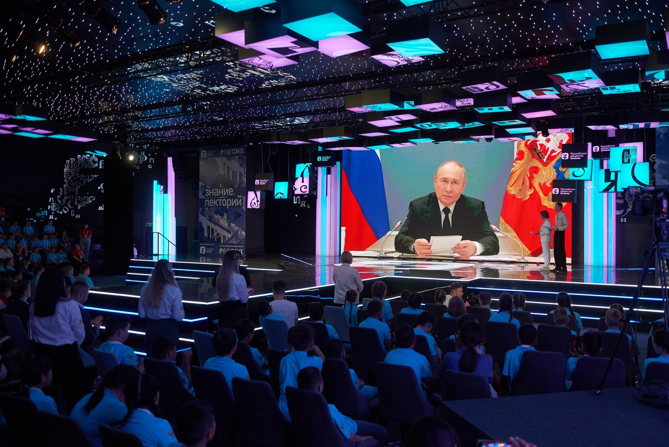 Репортажный фотограф в Москве и Санкт-Петербурге — Профессиональная съёмка мероприятий | Данила Золкин