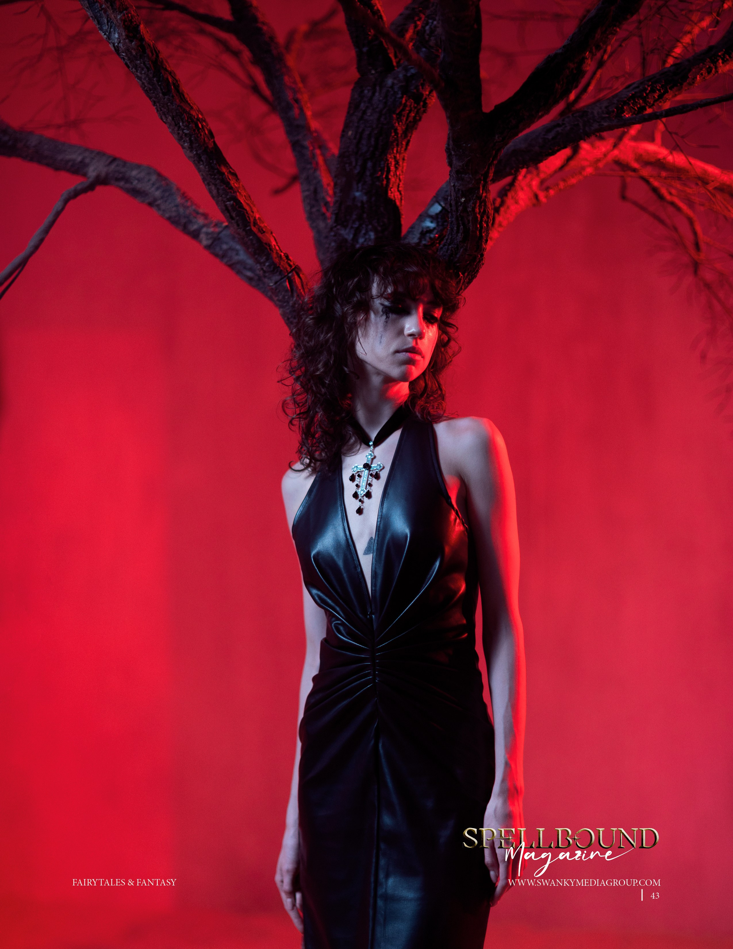 SPELLBOUND. Photomantis