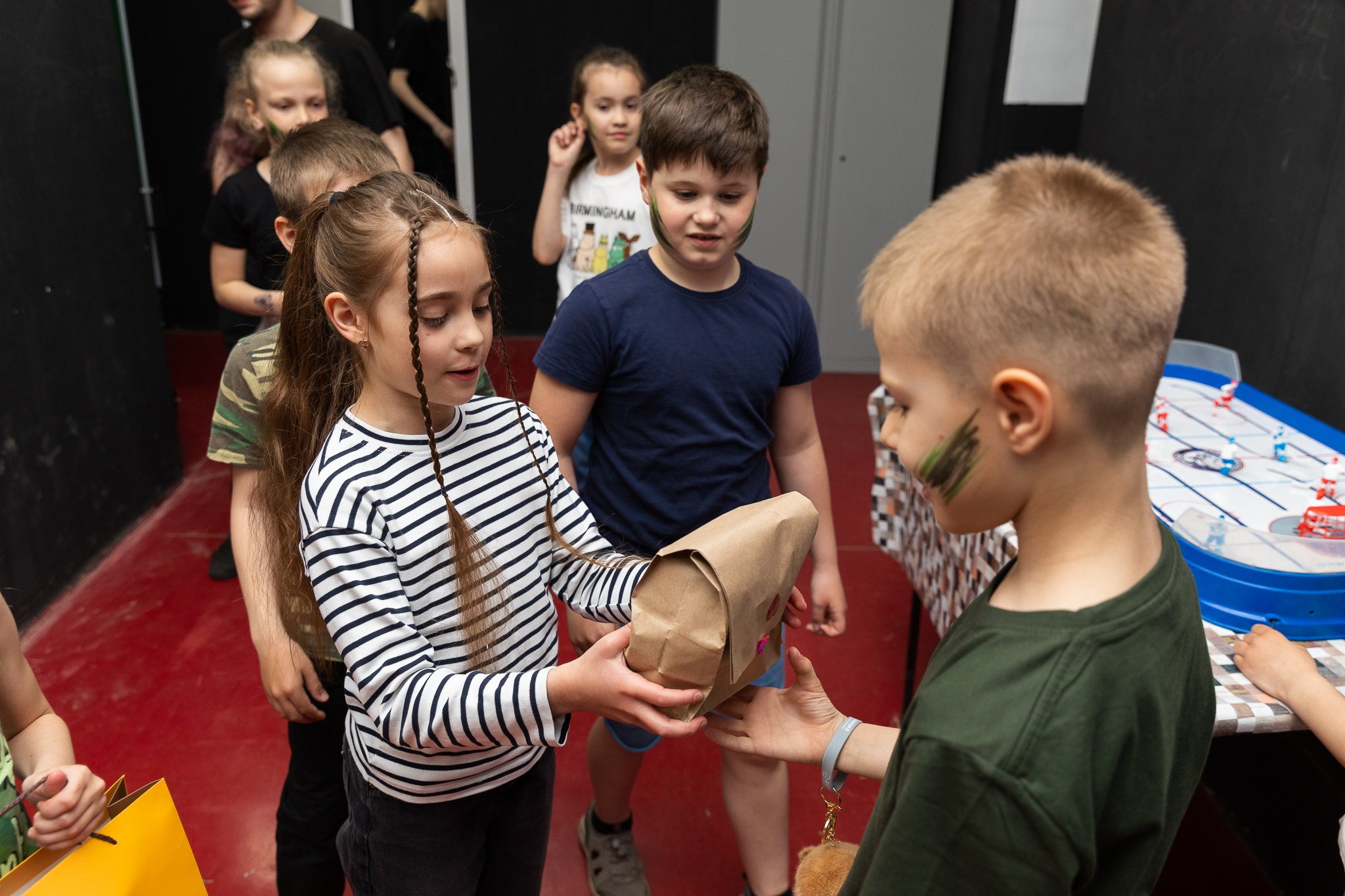 Платону 8 лет, лазертаг Zаряд. Фотограф Татьяна Генева