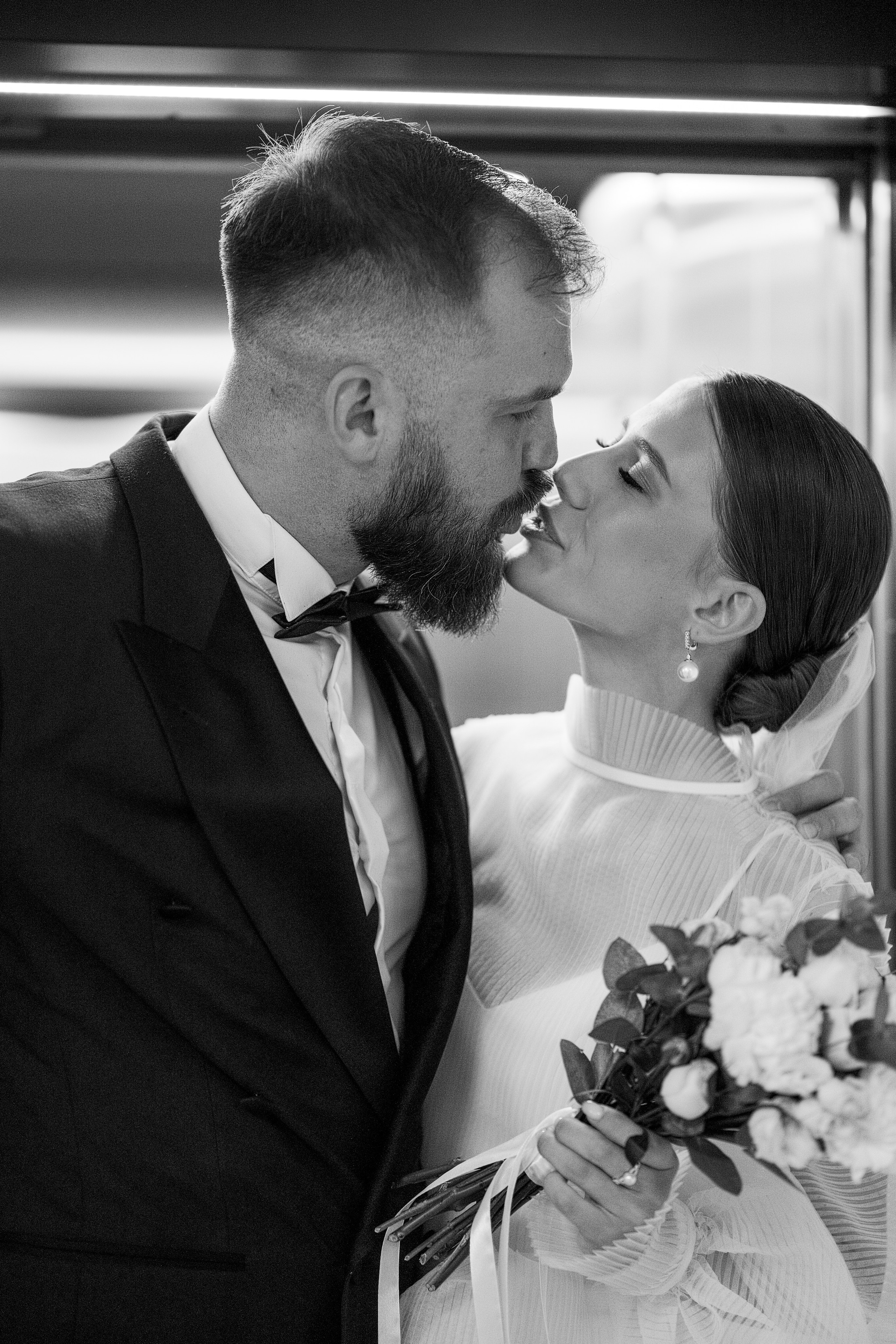 Свадебная фотосъемка Лизы и Олега в дождливый день. Фотограф СПб Александр Шведов: Свадьбы, фотопрогулки, портфолио, фотопроекты