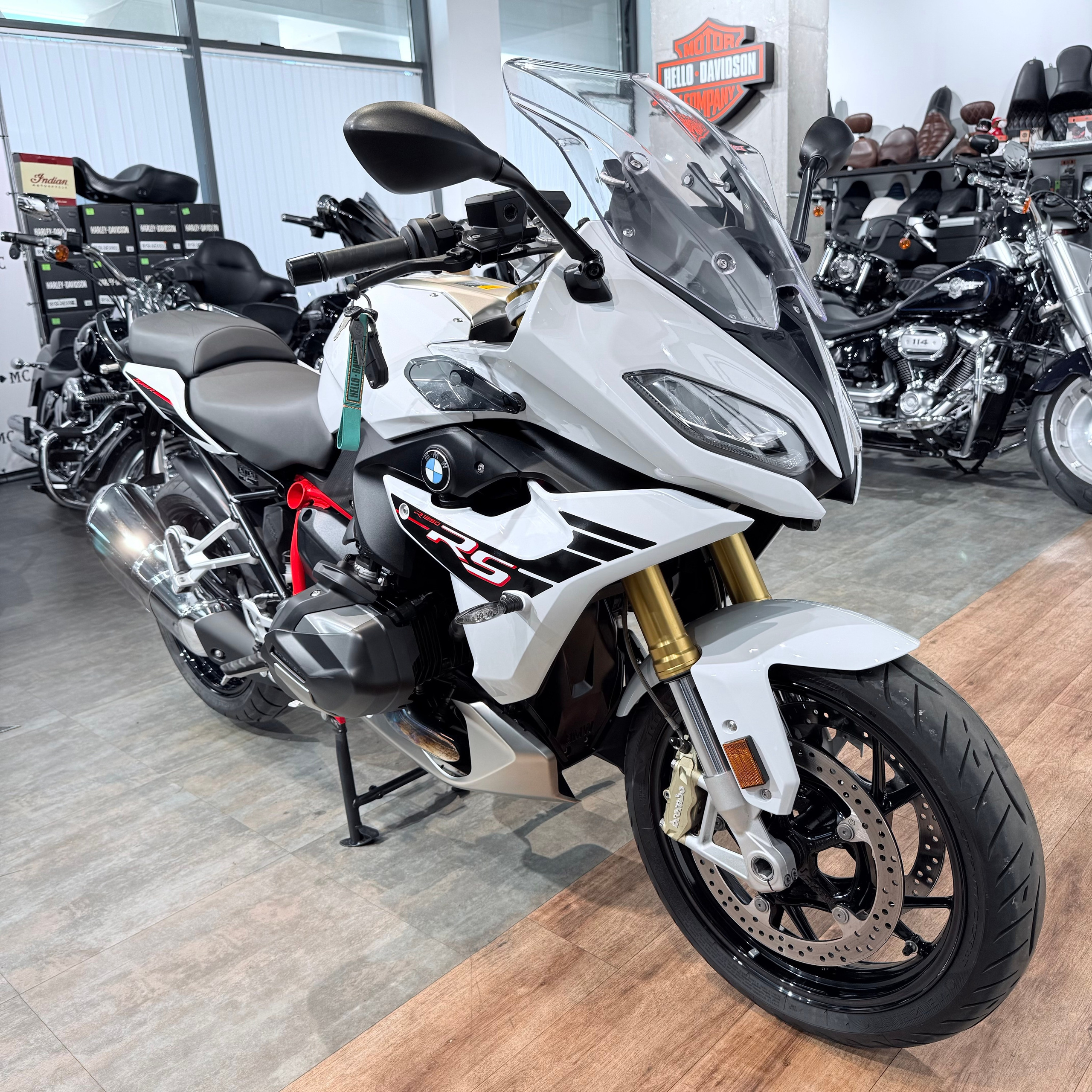 2022 ВМW R1250RS Sрort ABS Light White Red Frаmе. Hello Davidson, Москва. Только хорошие мотоциклы…