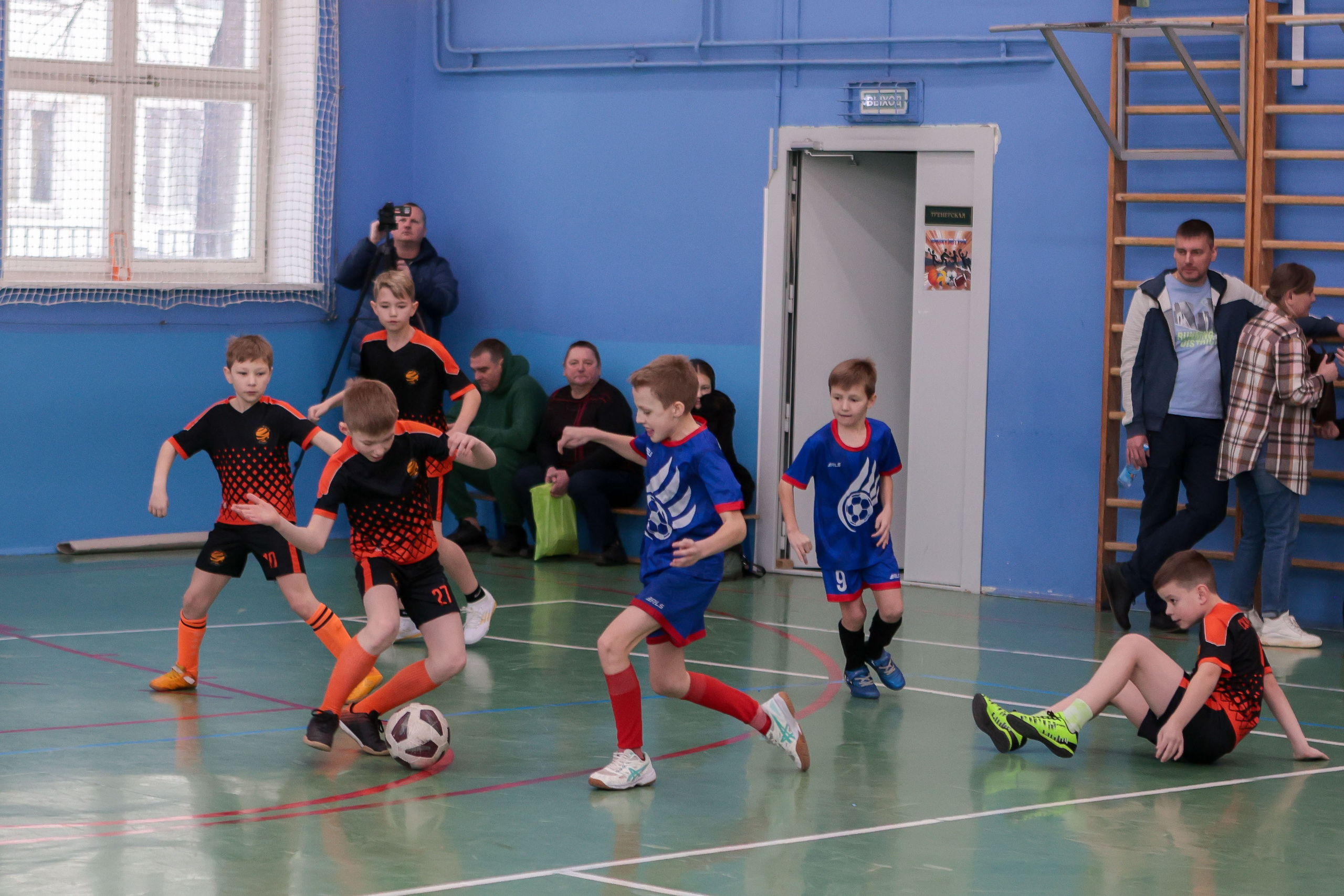 Футбол школа 429 14-15 год. Выпускные альбомы и школьный фотограф в Подольске, Троицке, Щербинке, Москве и Московской области