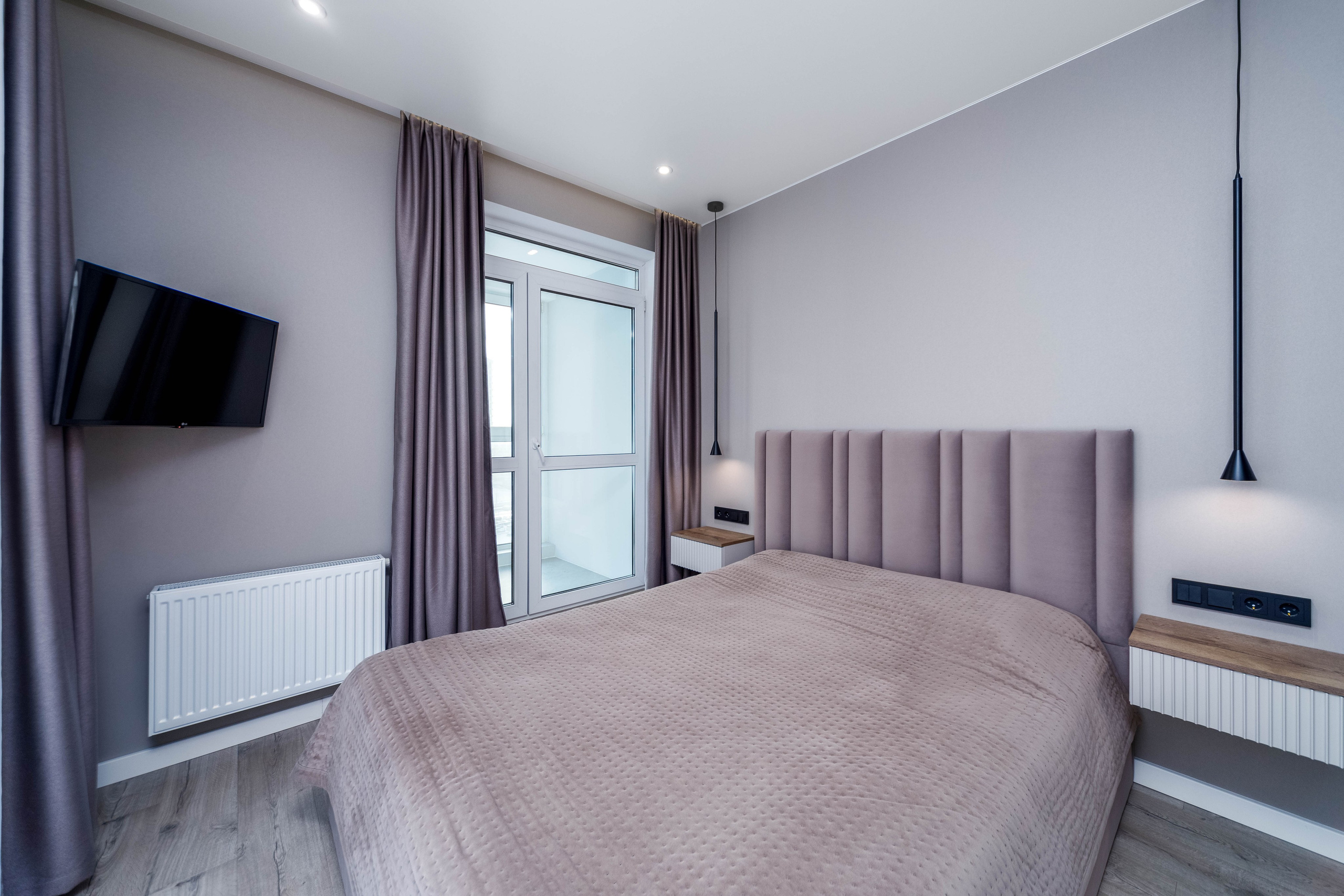 Фото интерьера родительской спальни в евро-3 квартире в Минск Мир