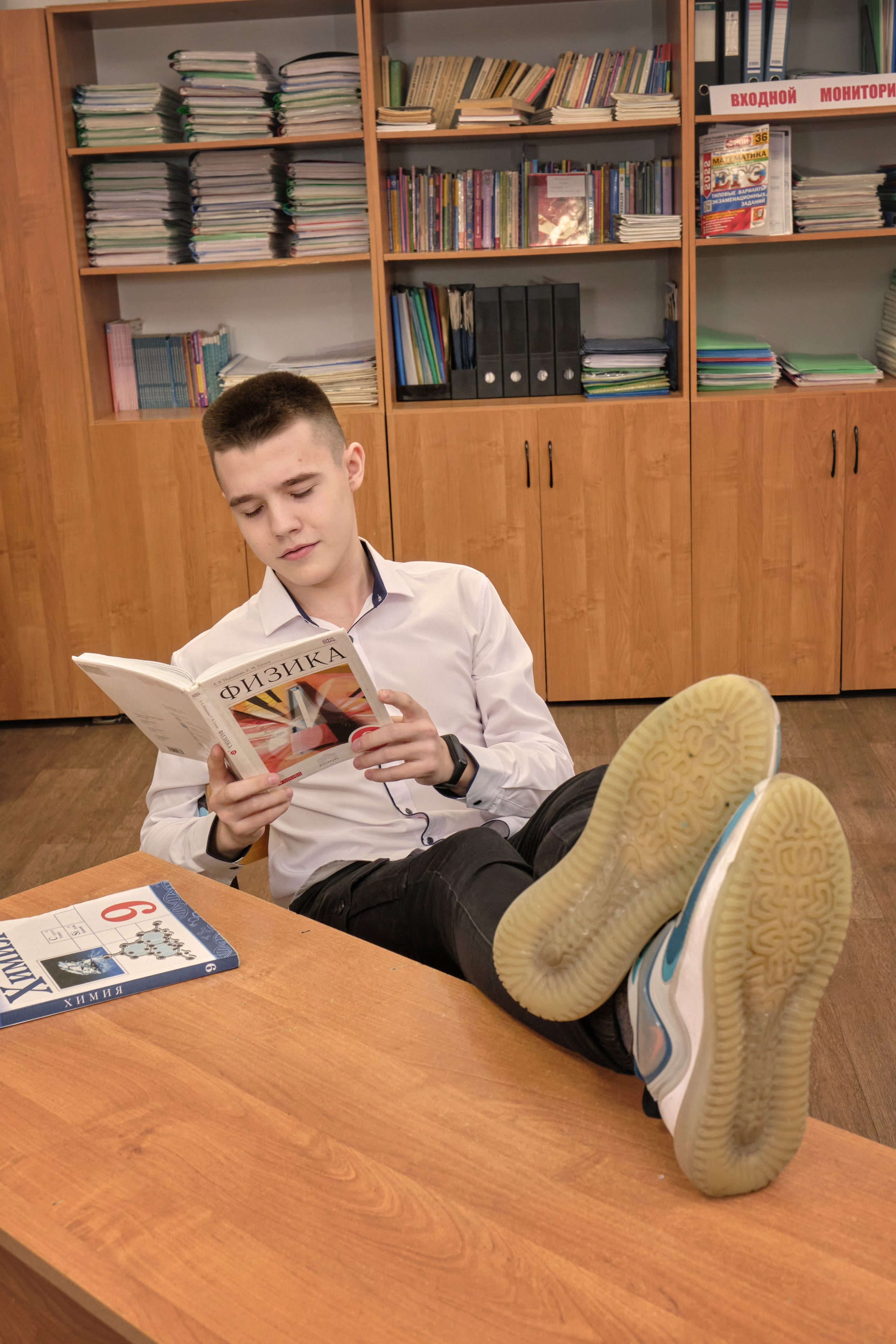 Фотосессия класса и выпускников в студии, в школе, на улице