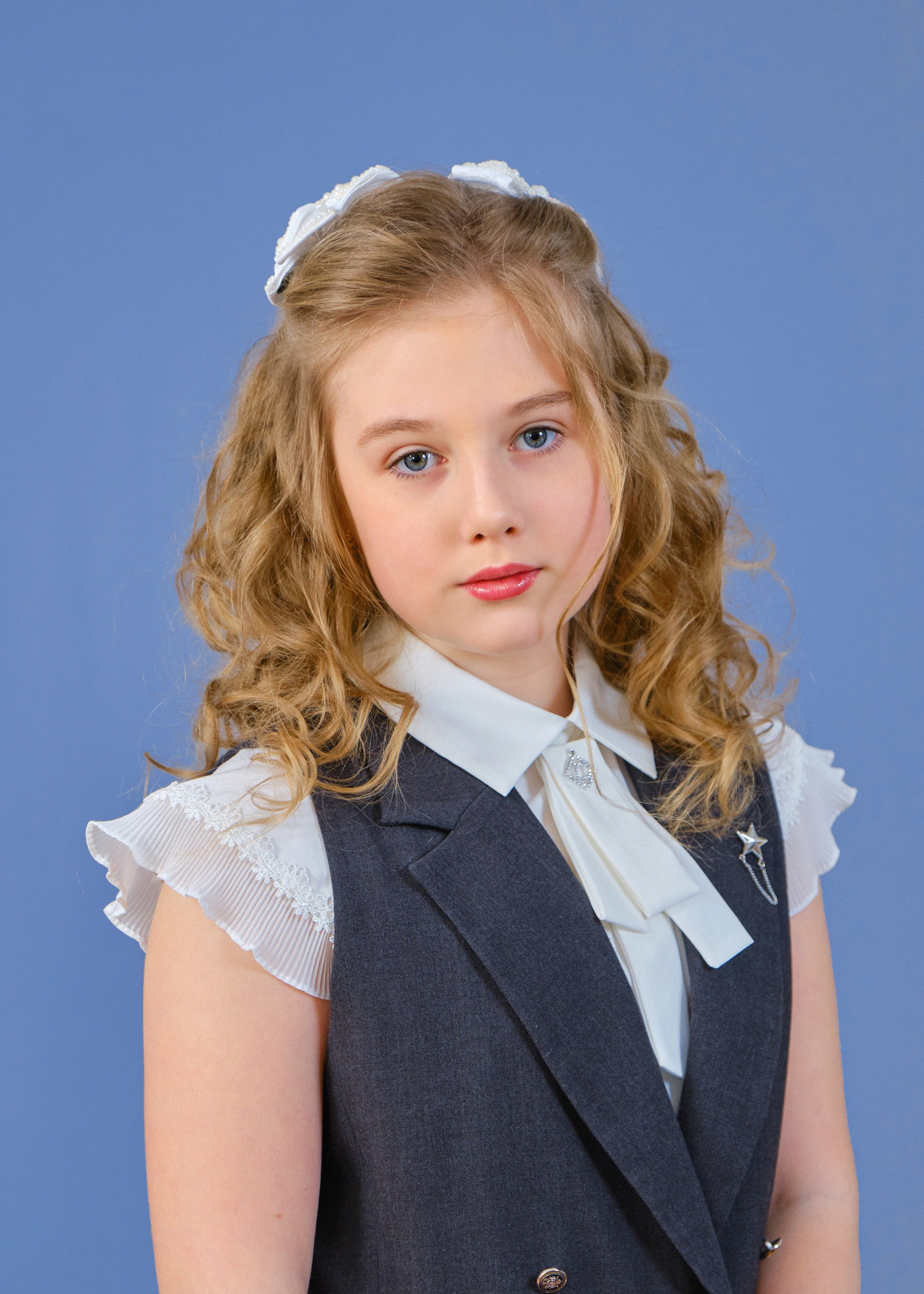 Школьный альбом на выпускной 4 класс. Заказать выпускной альбом 4 класс в Самаре