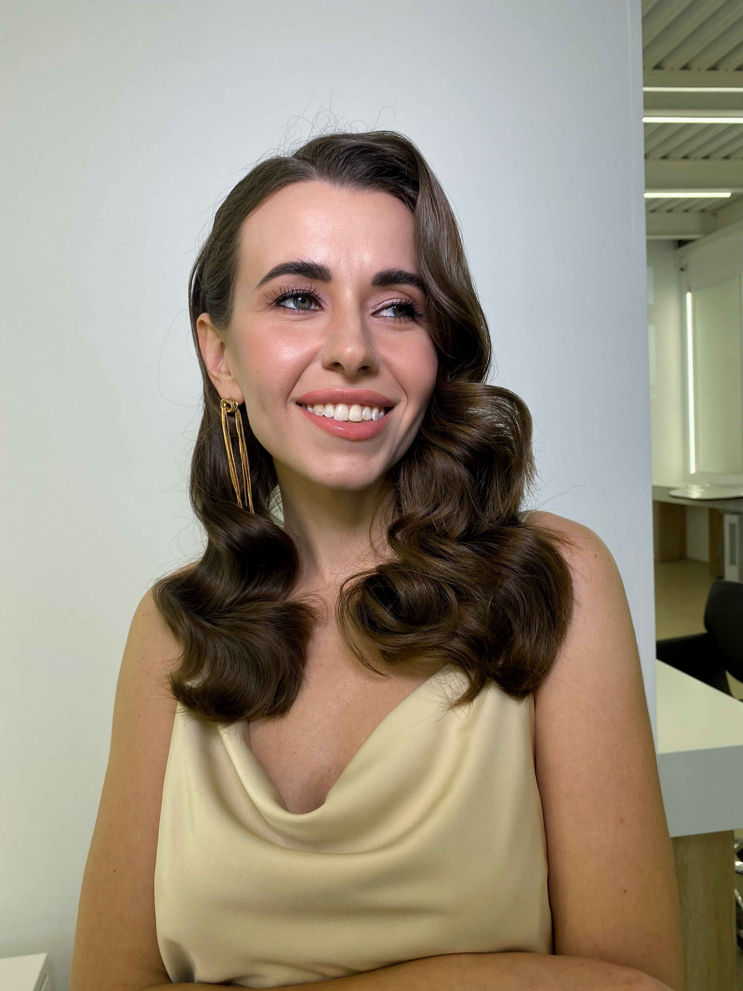 Обучение прическам. Пушкарева Кристина — Прически Макияж