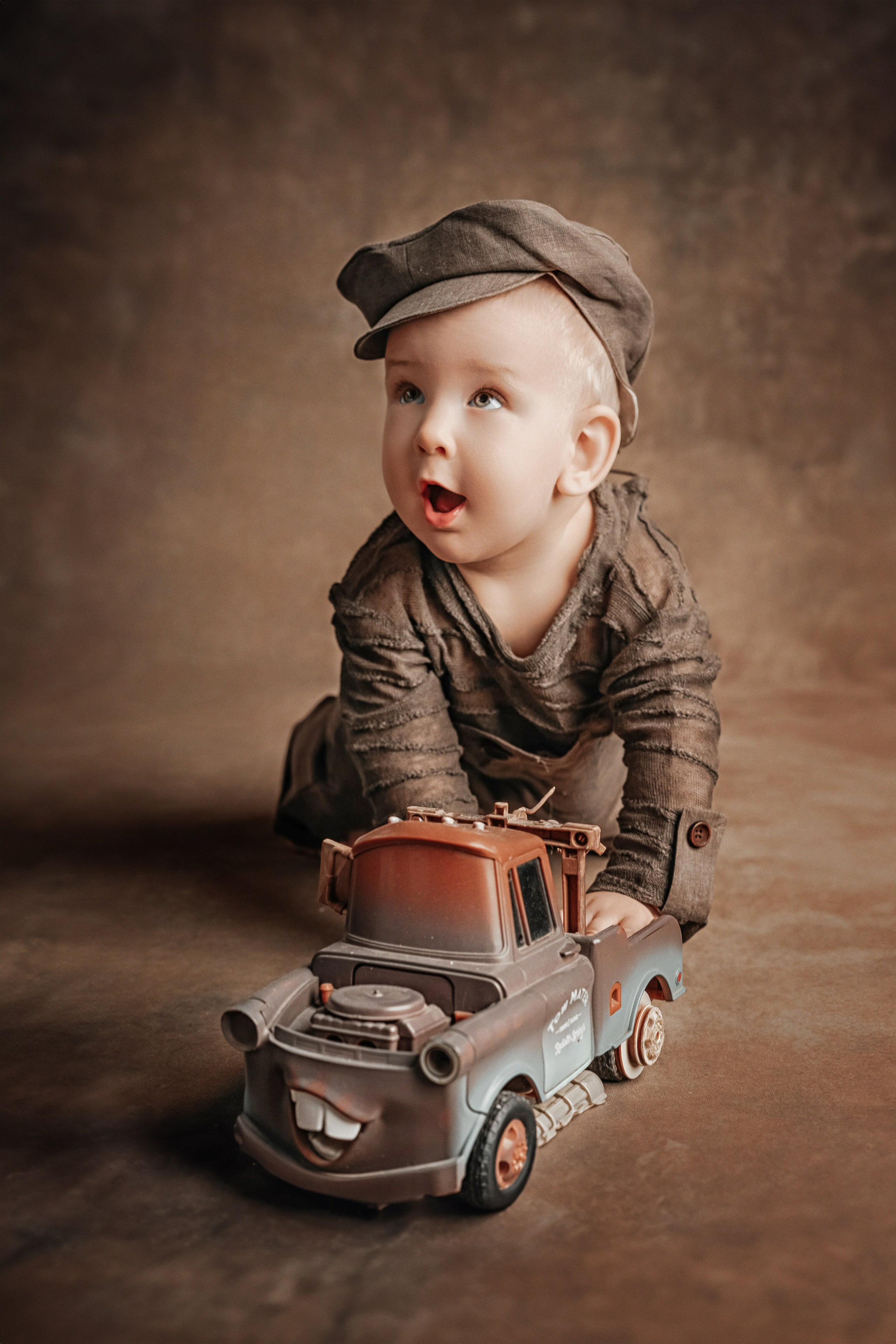 ГОДИК В РЕТРО СТИЛЕ. Фотограф новорожденных беременных в Тюмени Ткачук Татьяна