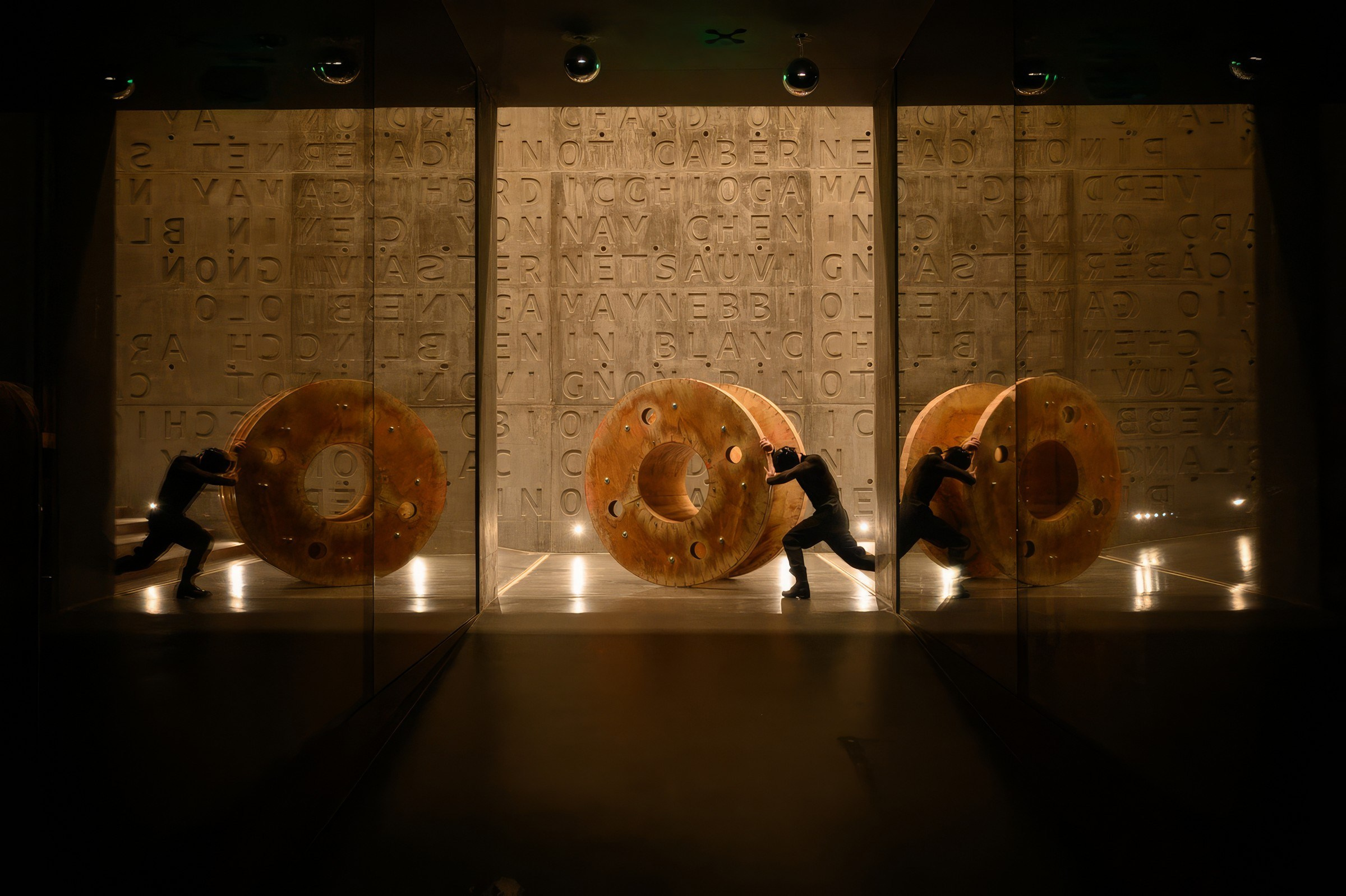 «Отражения». Арт-группа СТРОКА