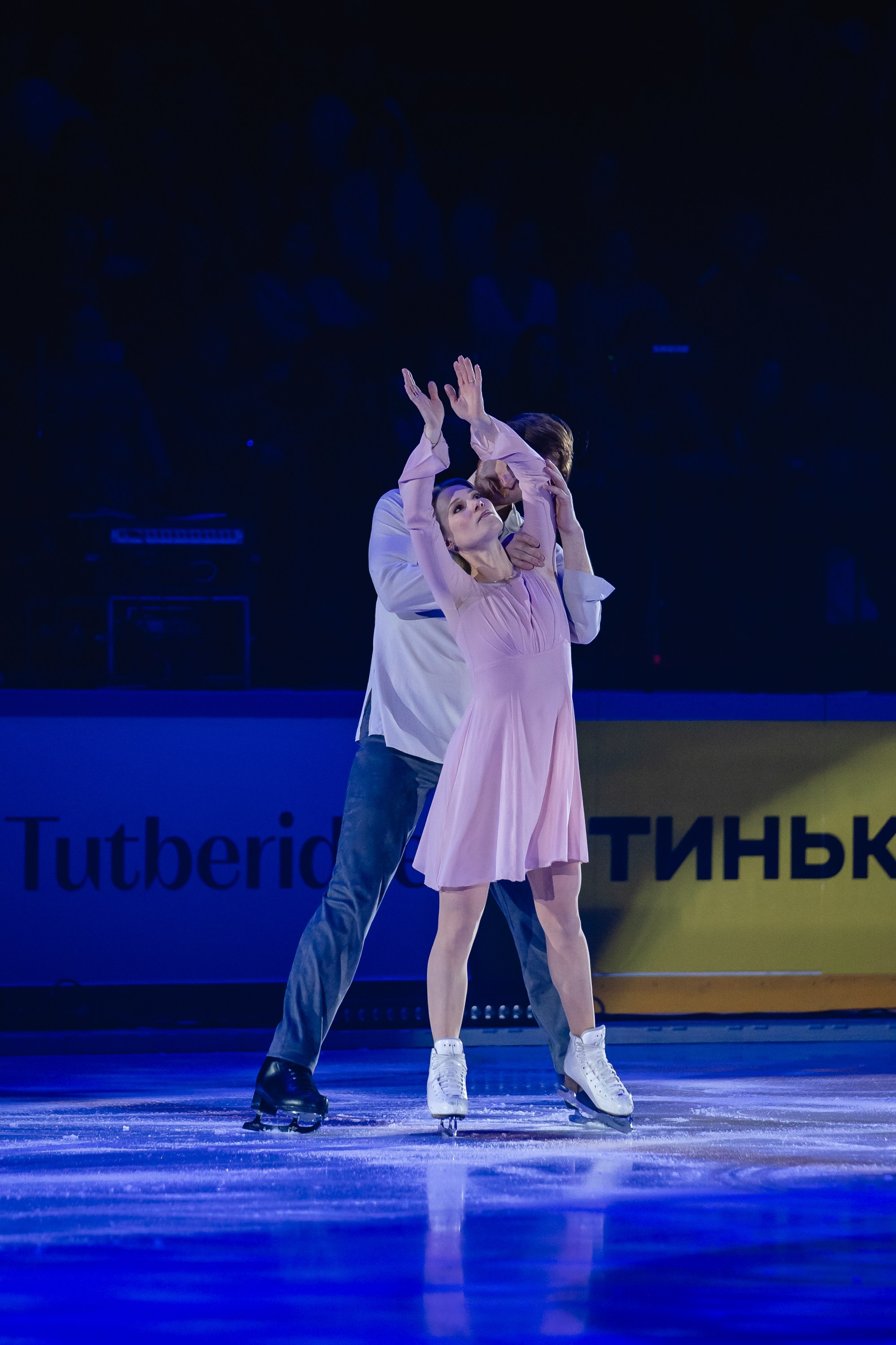 Шоу «Чемпионы на льду» в Новосибирске. Воробьева Ксения — Спортивный и танцевальный фотограф Новосибирск