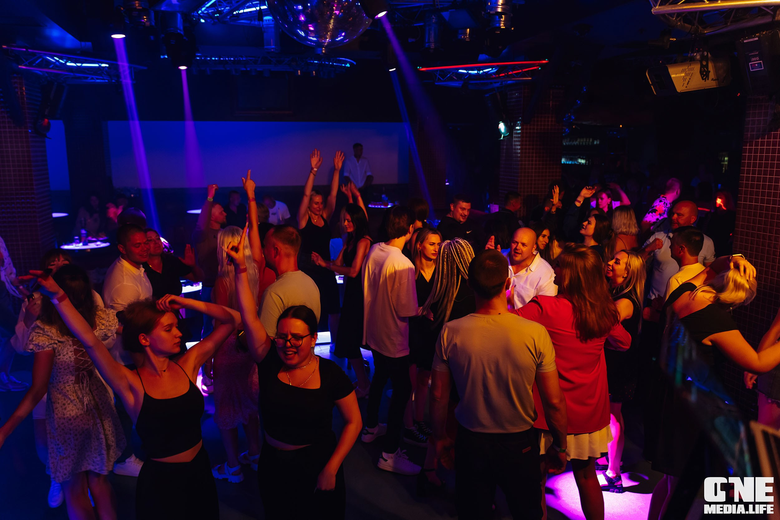 Фоторепортаж из РК Планета. One Media Life: фоторепортажи, фотоотчеты с мероприятий и заведений