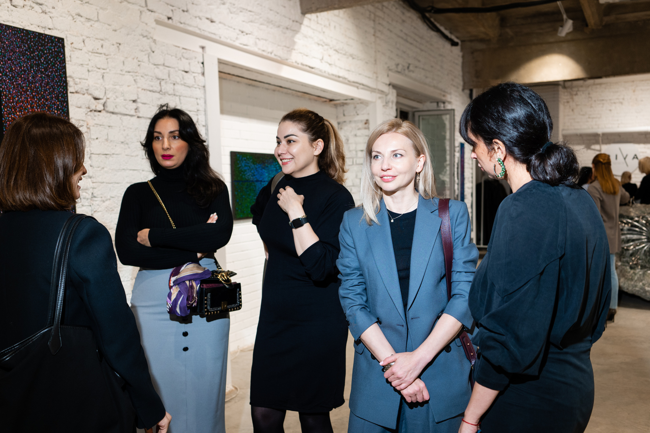 Открытие выставки «Осторожно: хрупкое!» в галерее Riva. Фотограф в Москве Женя Потах