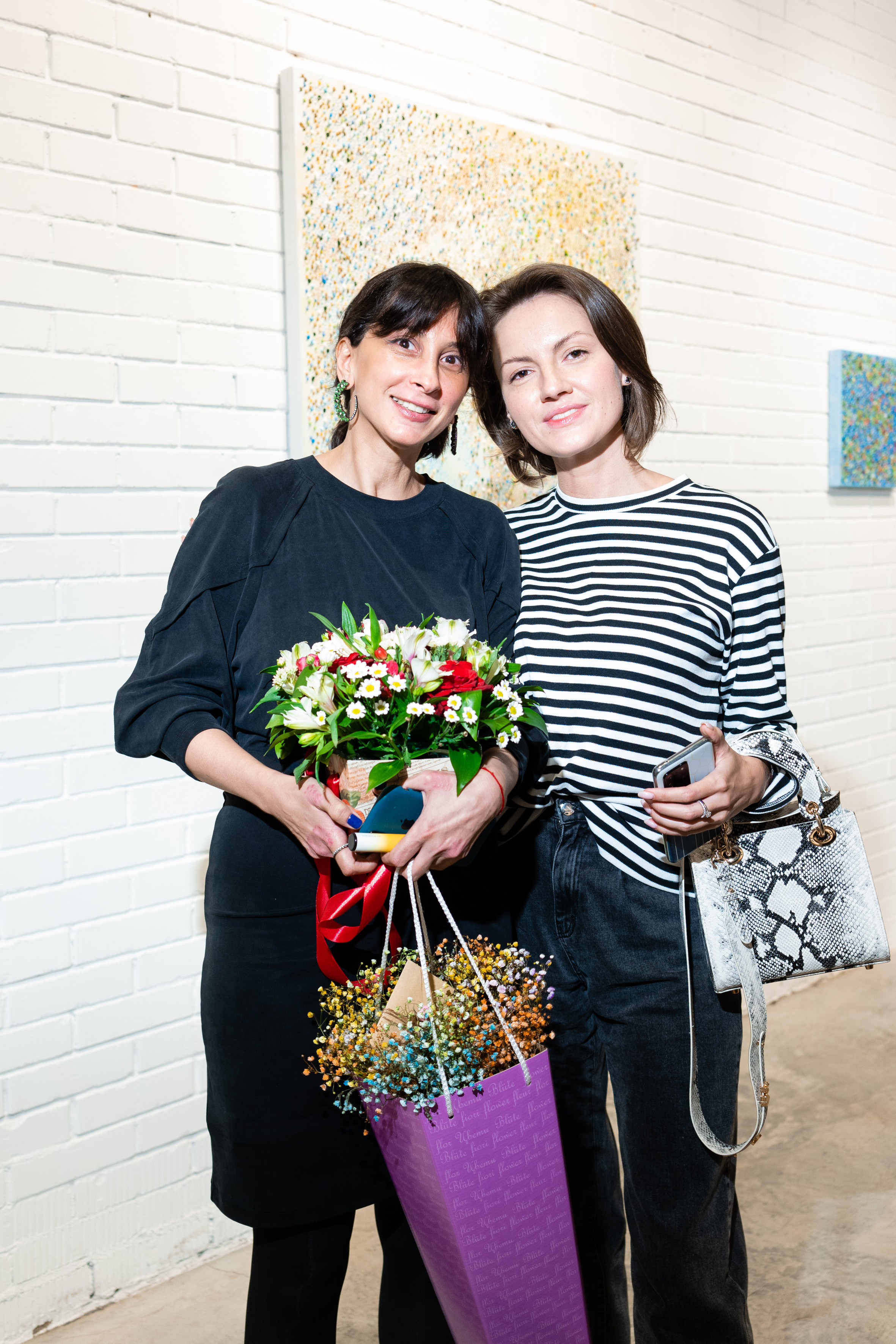 Открытие выставки «Осторожно: хрупкое!» в галерее Riva. Фотограф в Москве Женя Потах