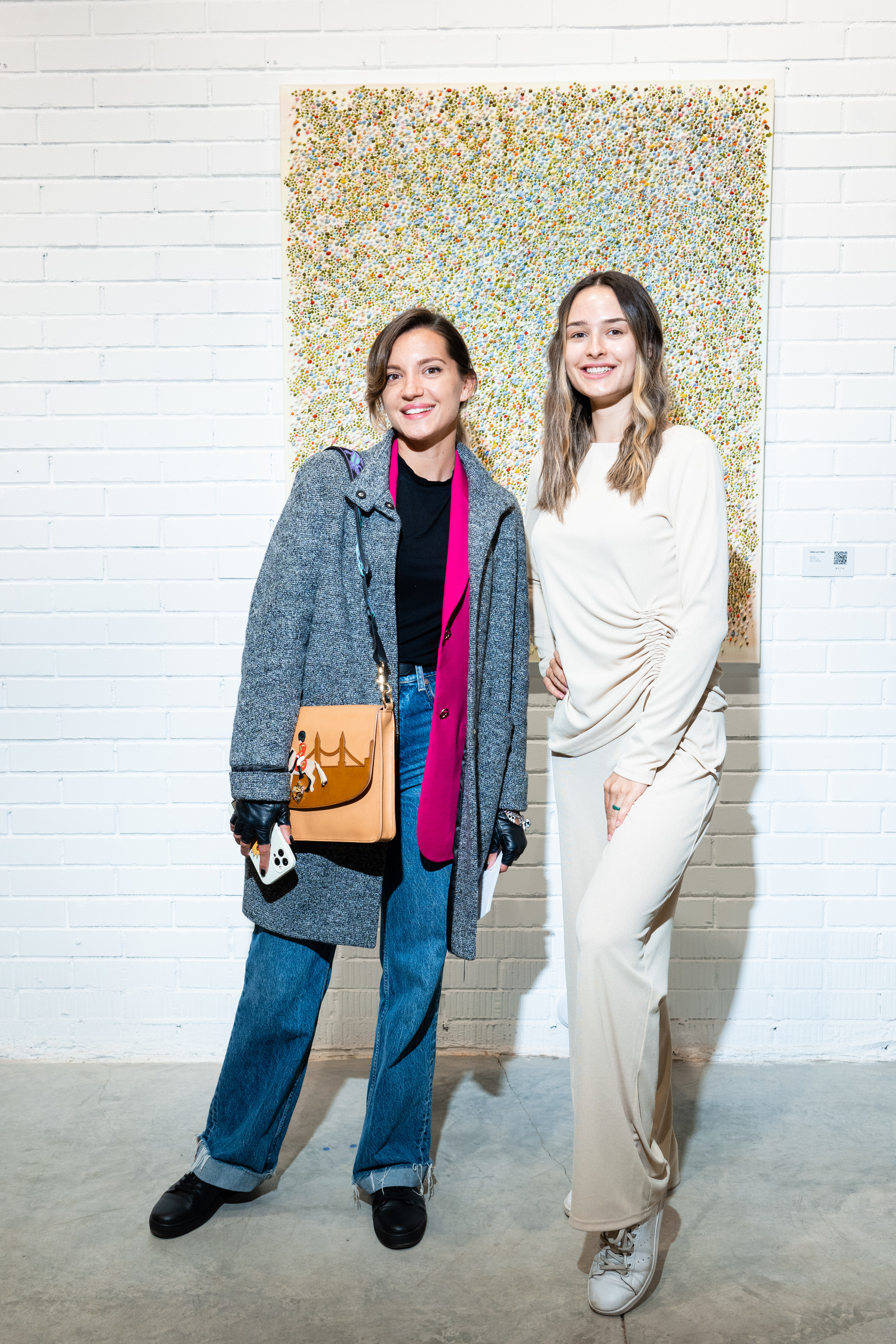 Открытие выставки «Осторожно: хрупкое!» в галерее Riva. Фотограф в Москве Женя Потах