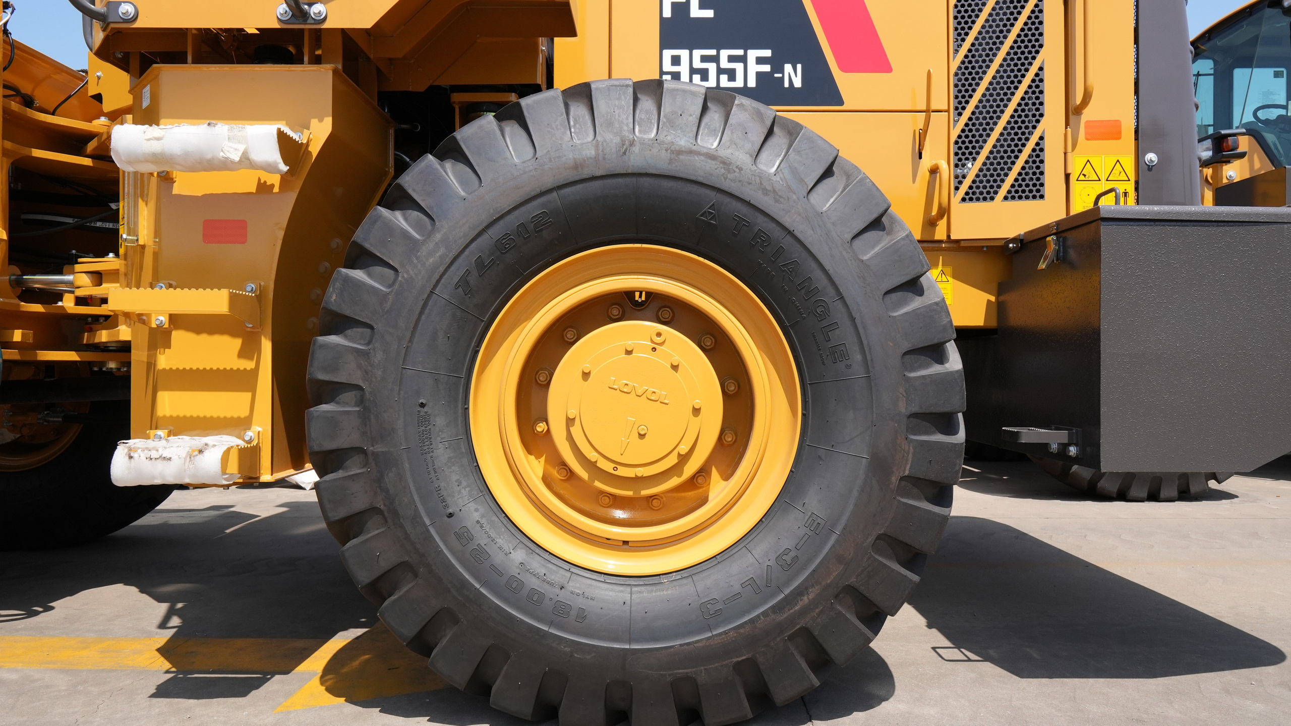 Фото фронт. погр. Weheavy WL855F-N. Продажа и обслуживание грузовой техники и спецтехники в г. Новосибирск компания СТИ